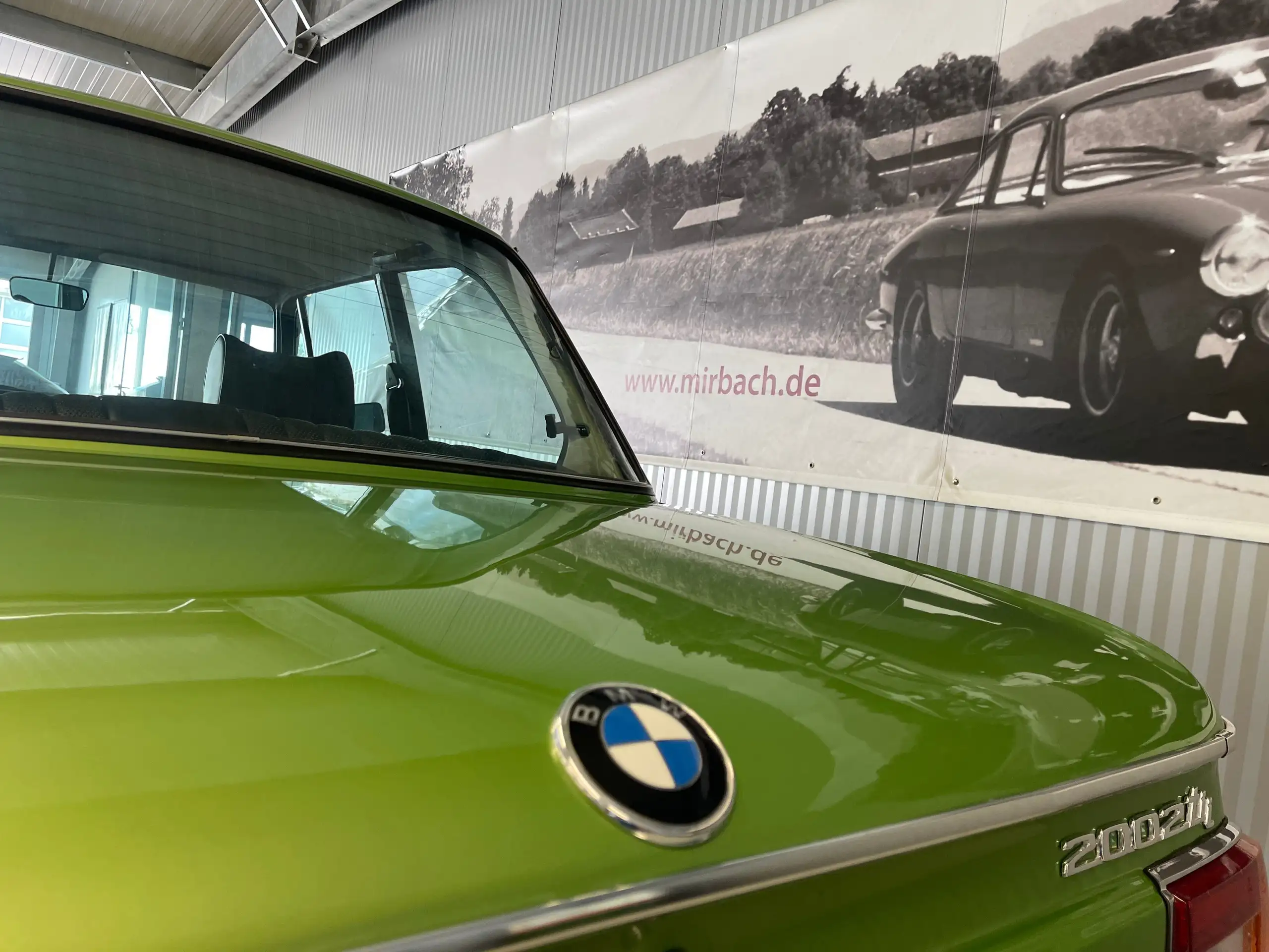 BMW - 2002