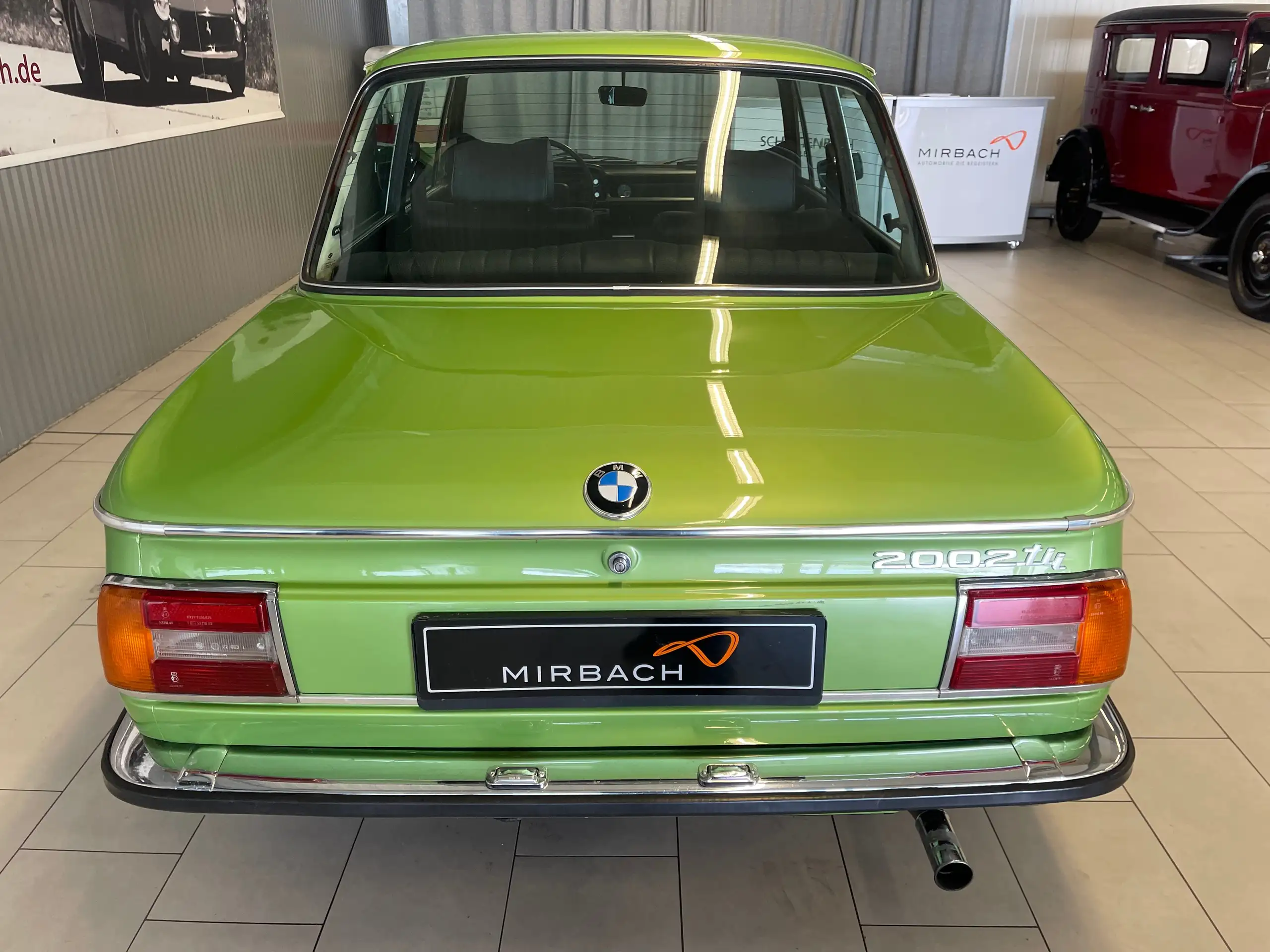 BMW - 2002