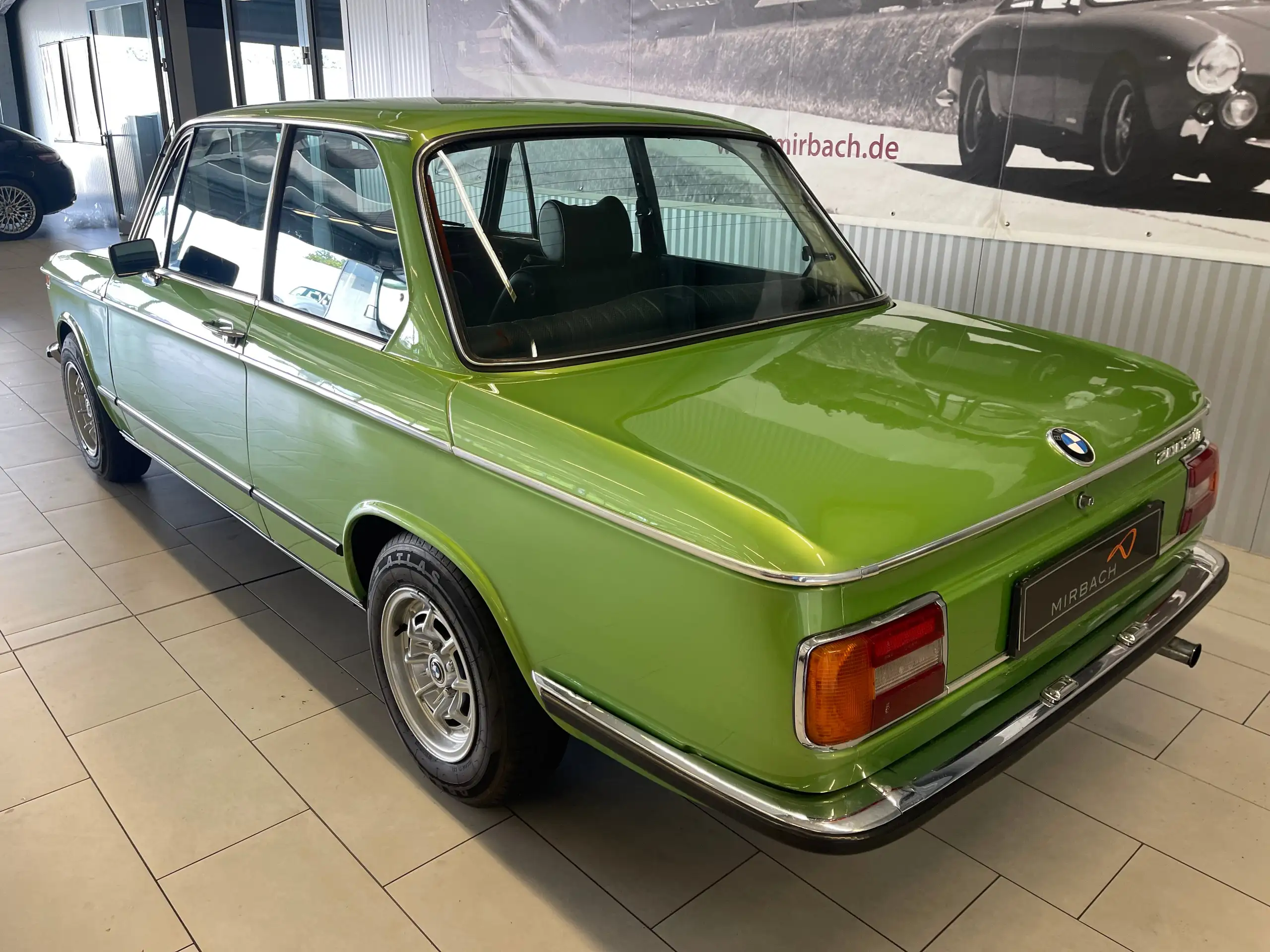 BMW - 2002