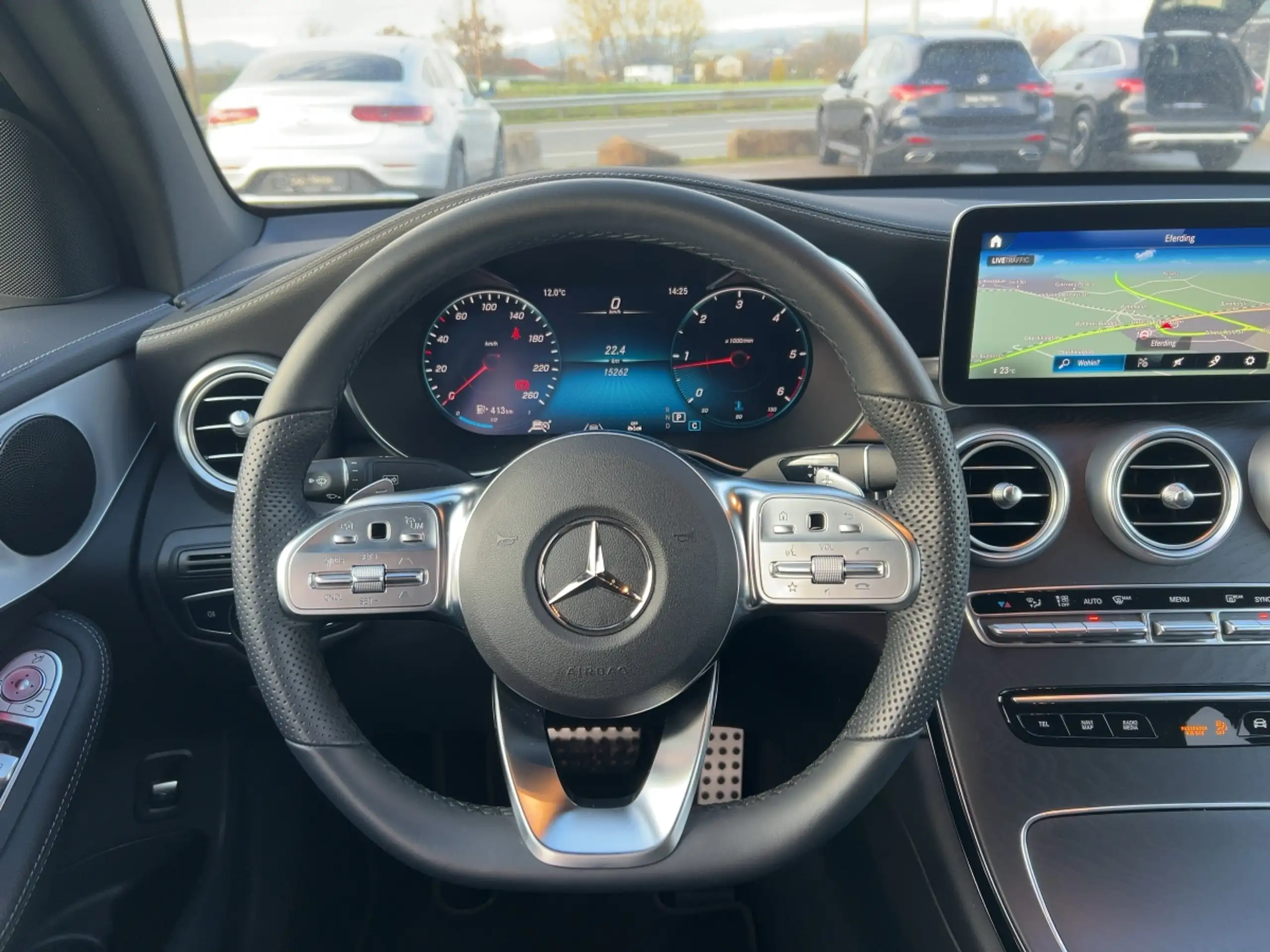 Mercedes-Benz - GLC 220