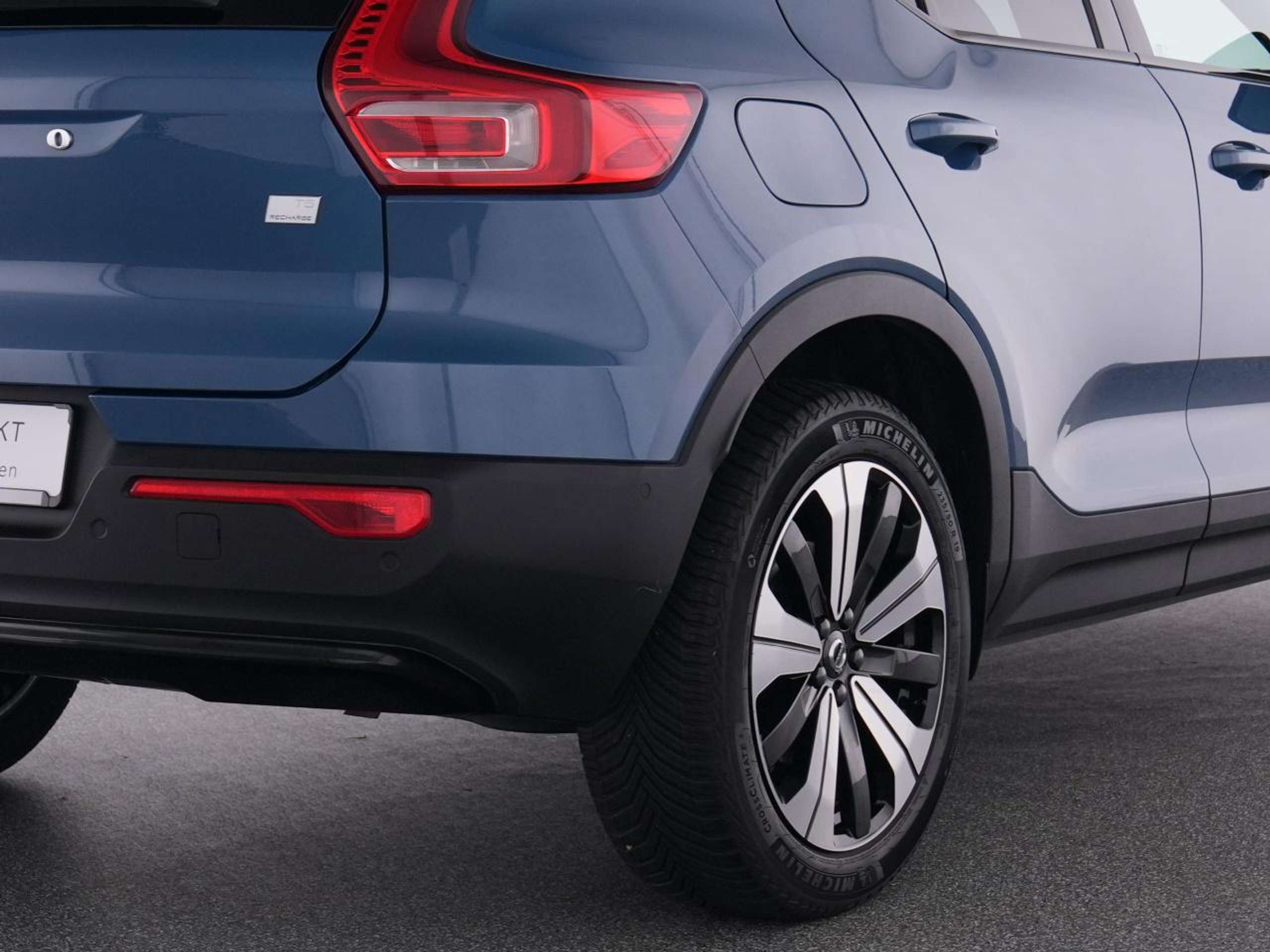 Volvo - XC40