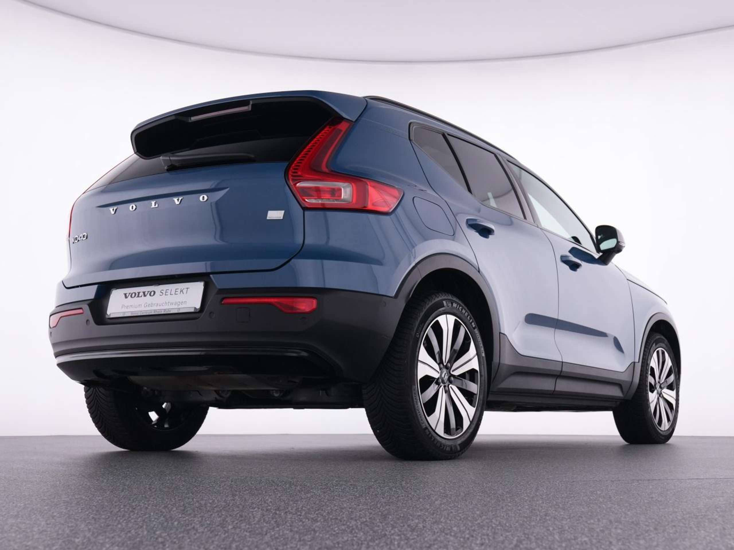 Volvo - XC40