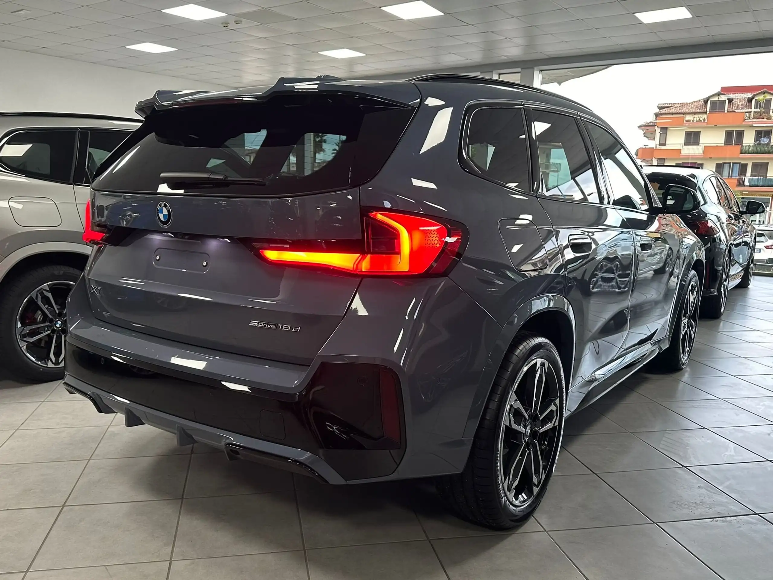 BMW - X1