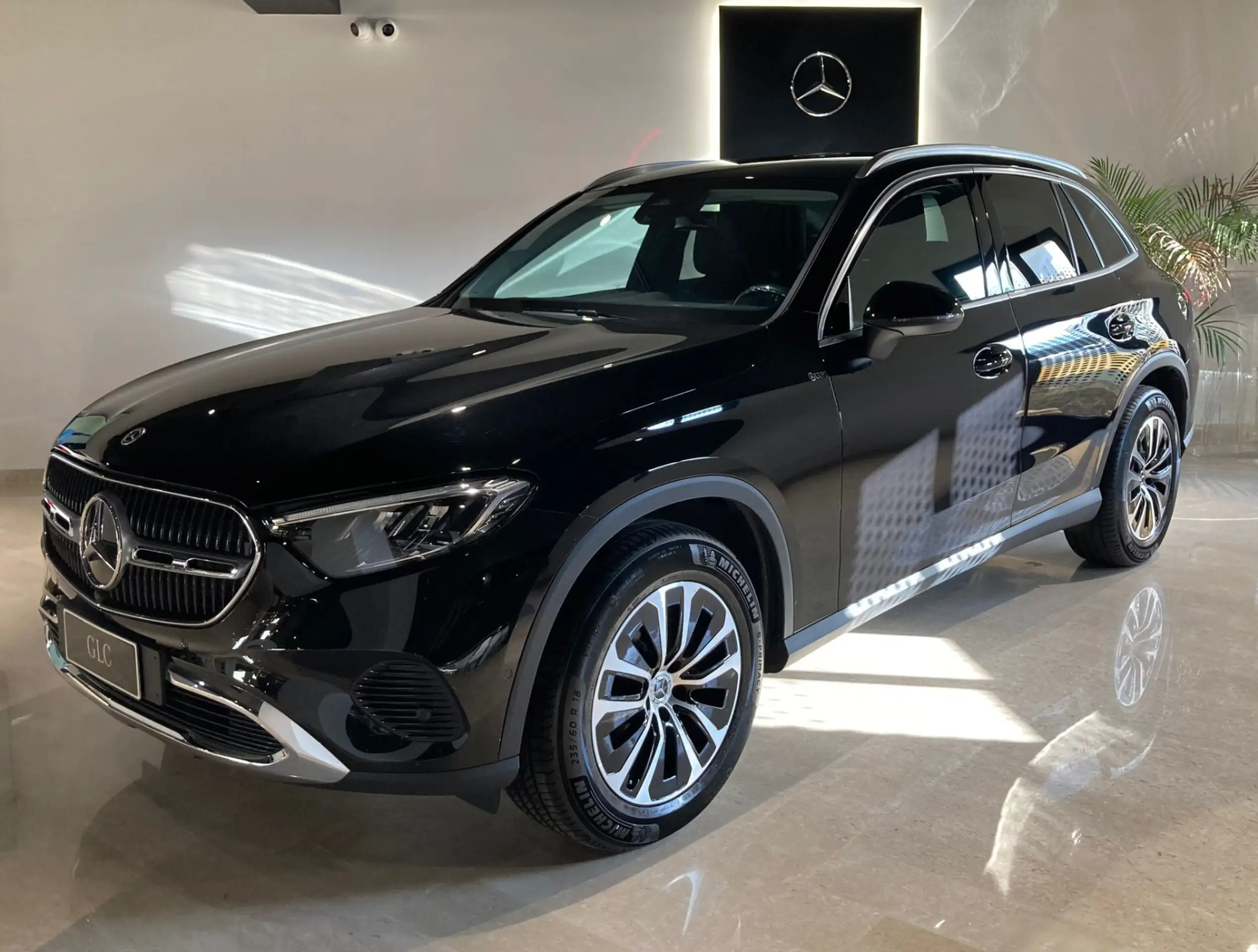 Mercedes-Benz - GLC 220