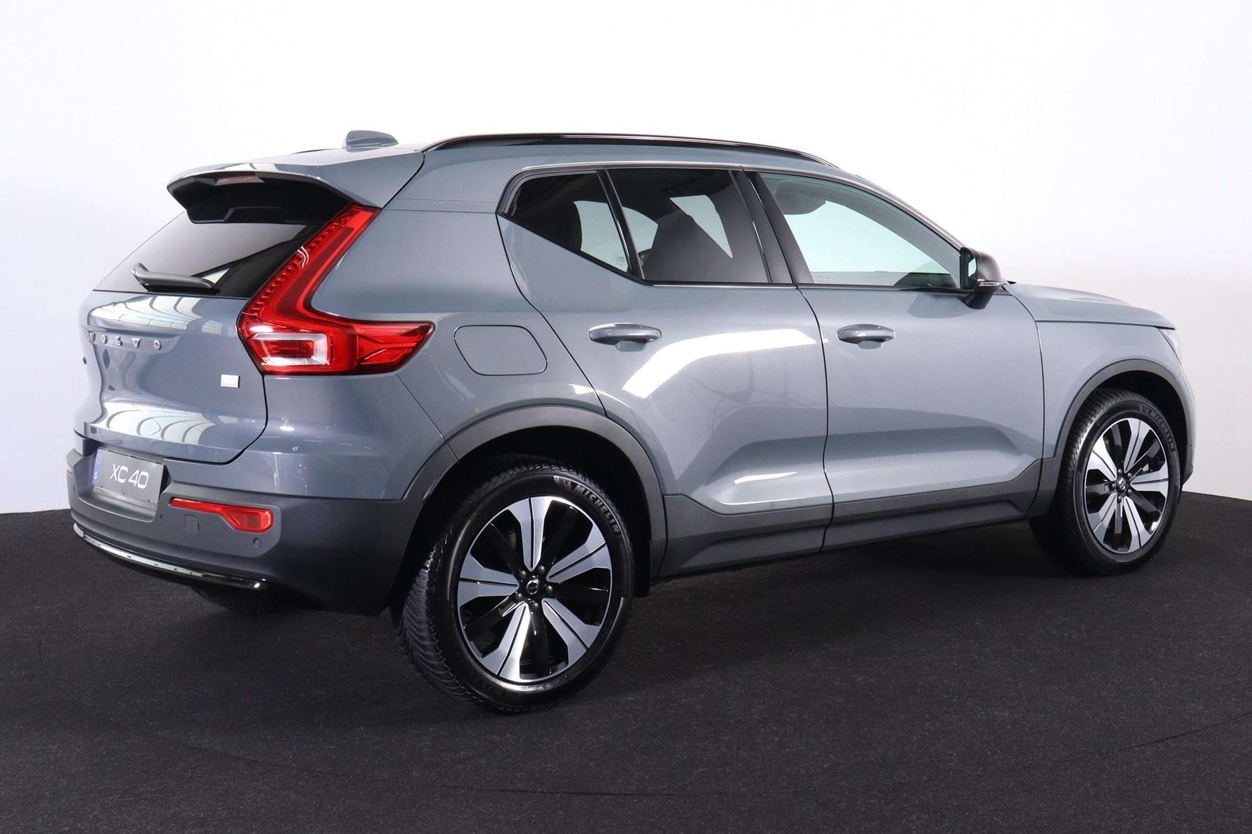 Volvo - XC40