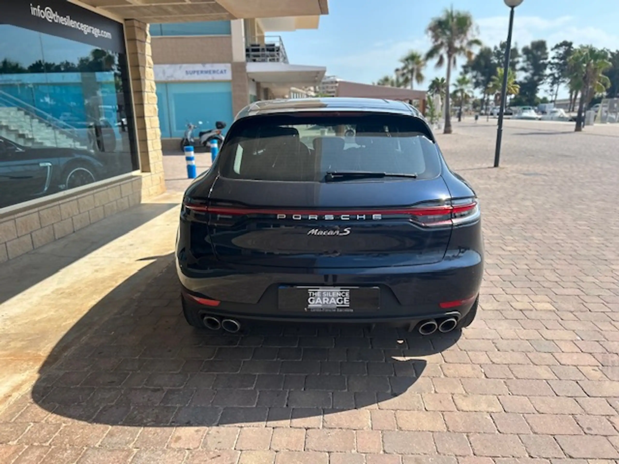 Porsche - Macan