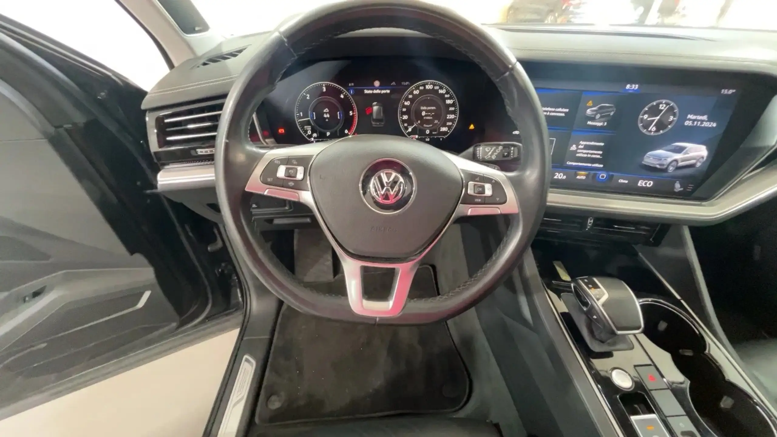 Volkswagen - Touareg