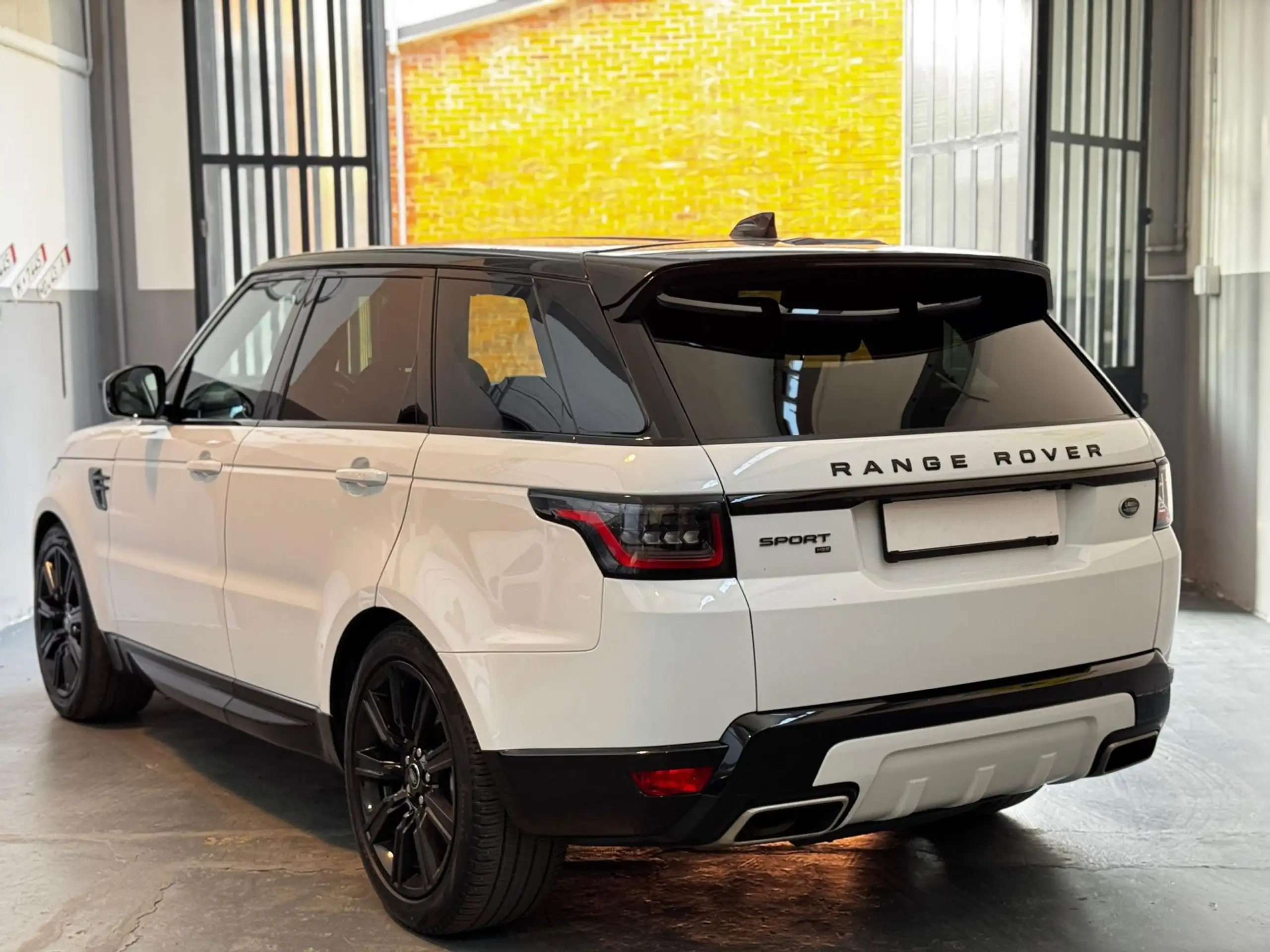 Land Rover - Range Rover Sport