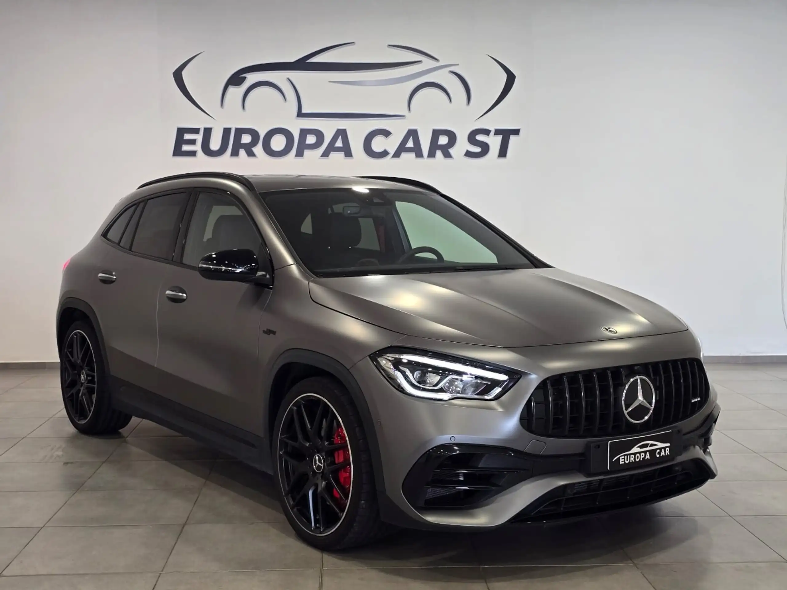 Mercedes-Benz - GLA 45 AMG