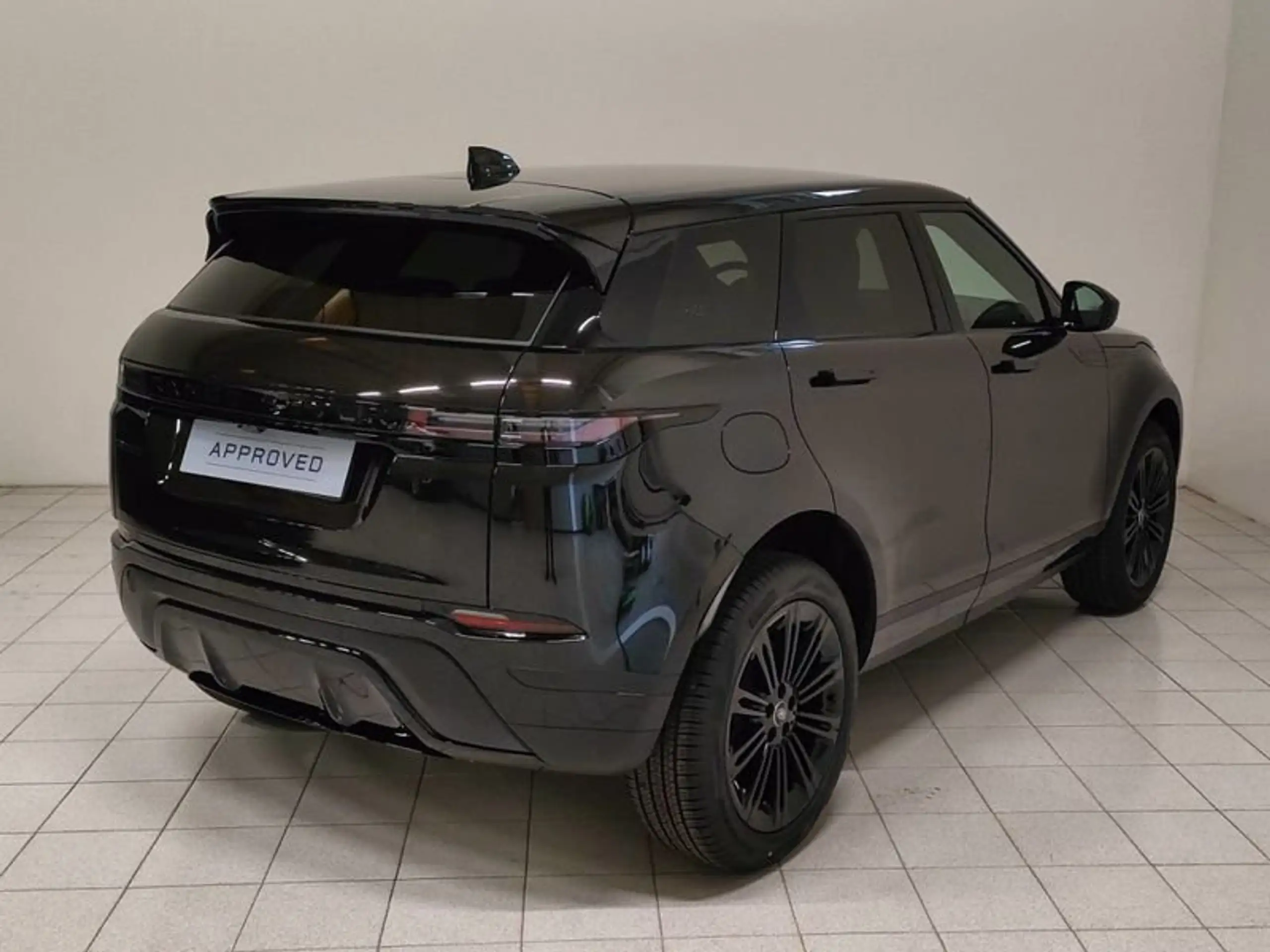 Land Rover - Range Rover Evoque