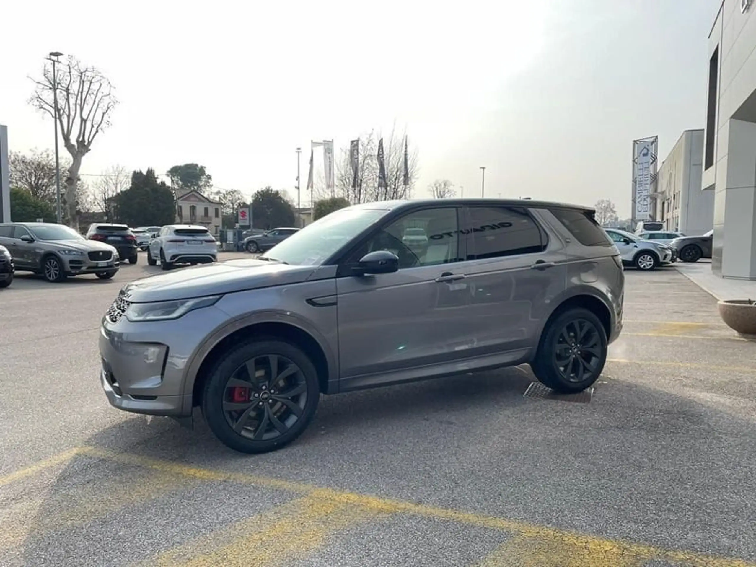 Land Rover - Discovery Sport