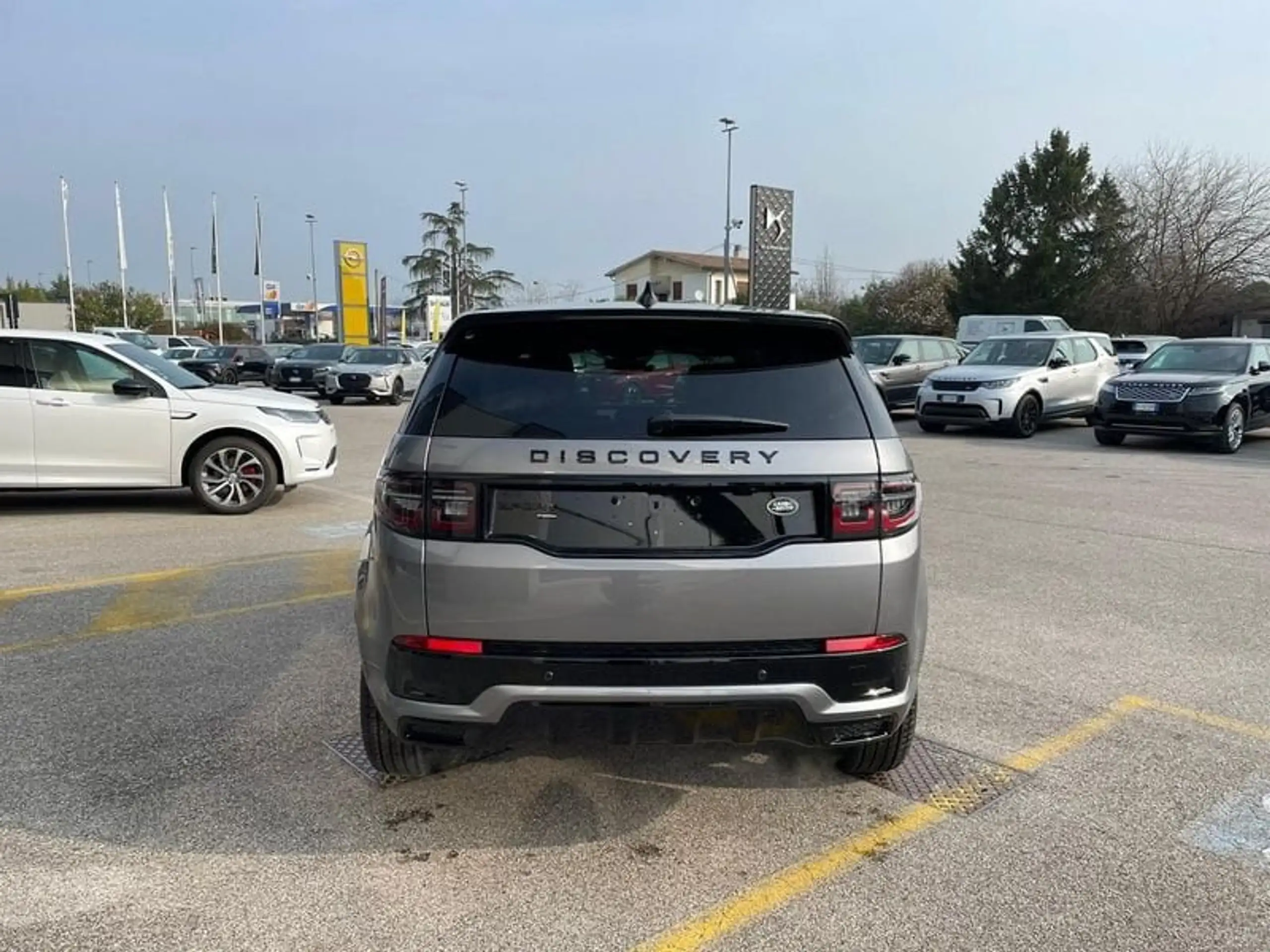 Land Rover - Discovery Sport