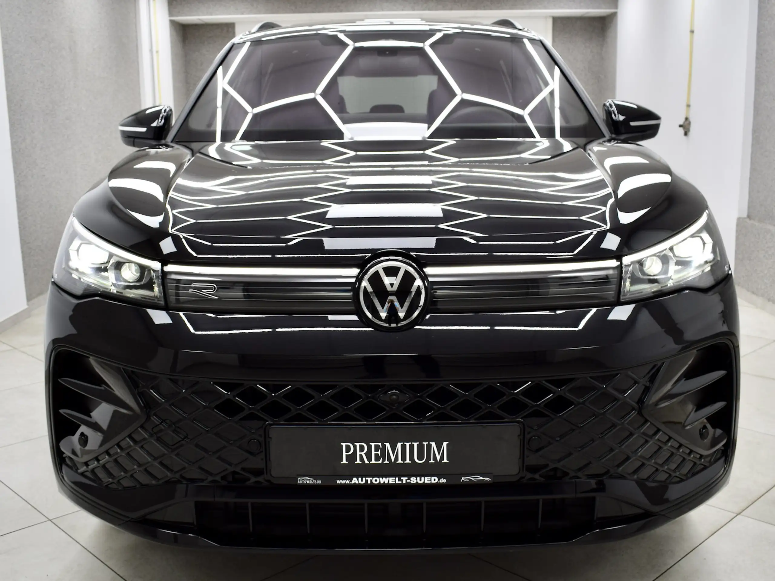 Volkswagen - Tiguan