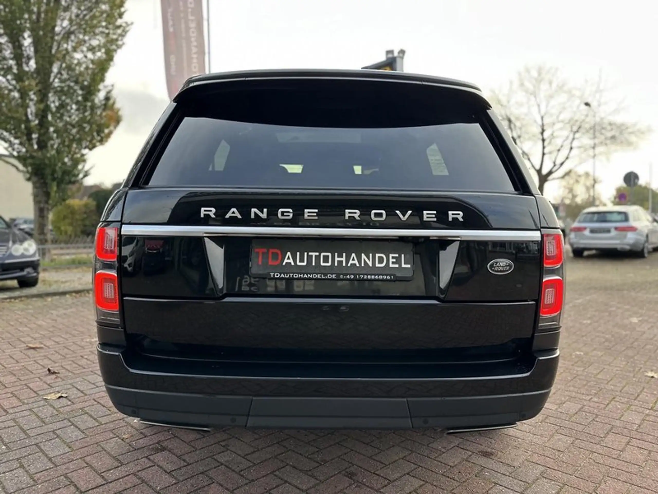 Land Rover - Range Rover