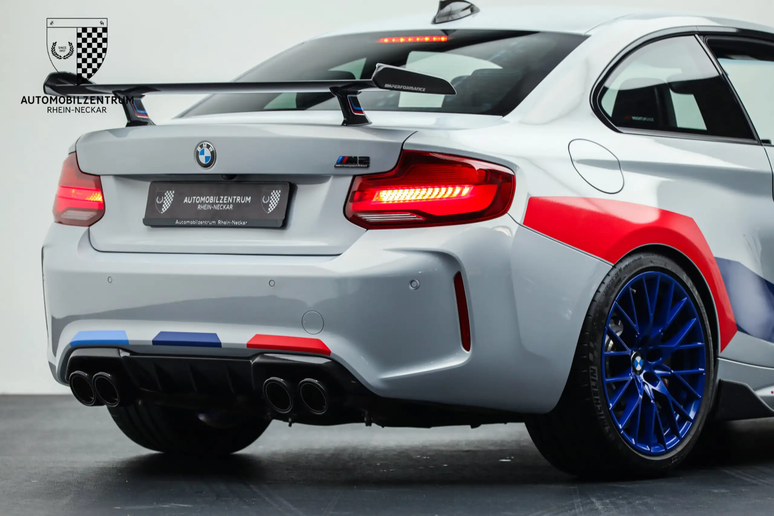 BMW - M2