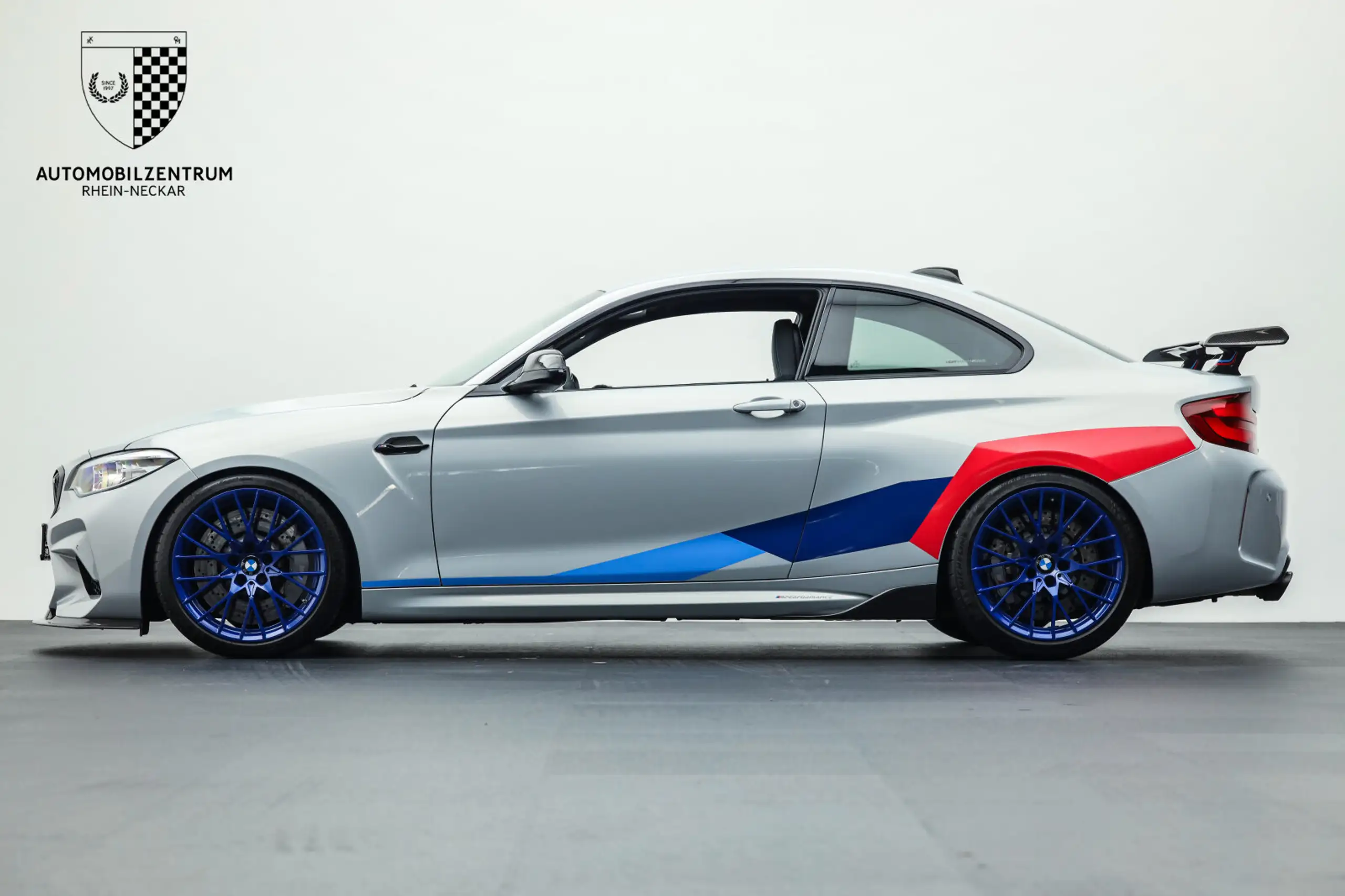 BMW - M2