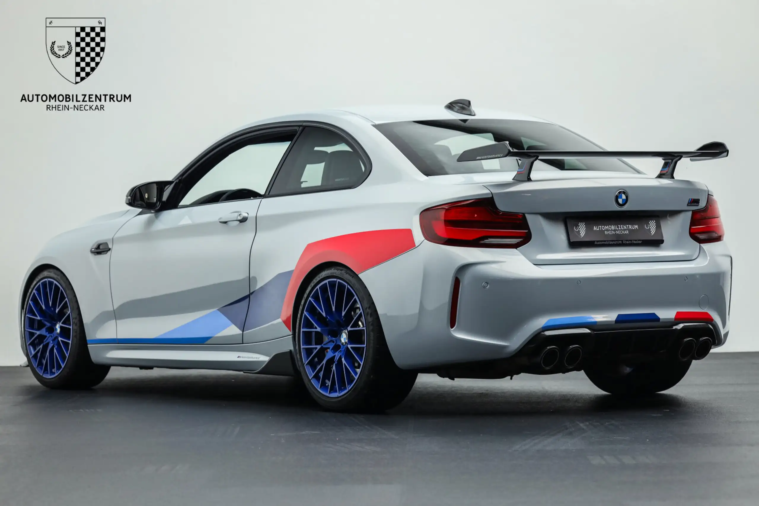 BMW - M2