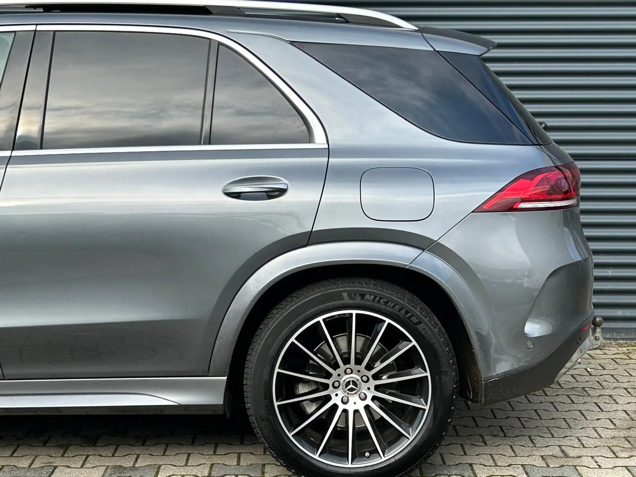 Mercedes-Benz - GLE 350