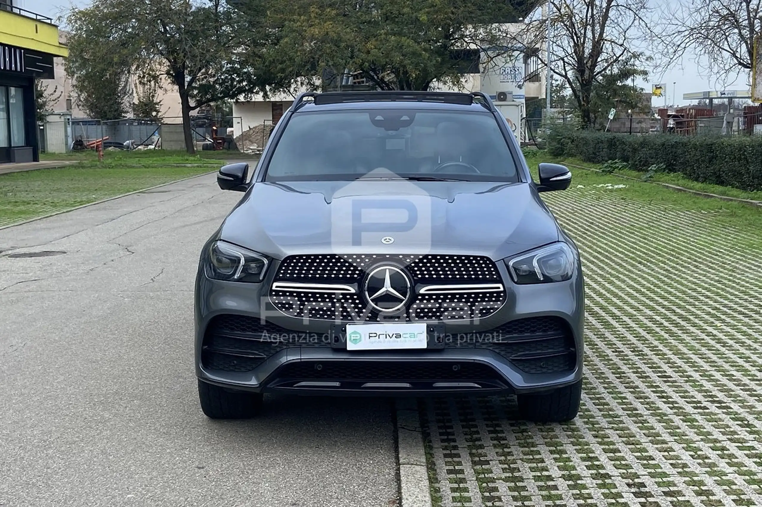 Mercedes-Benz - GLE 300