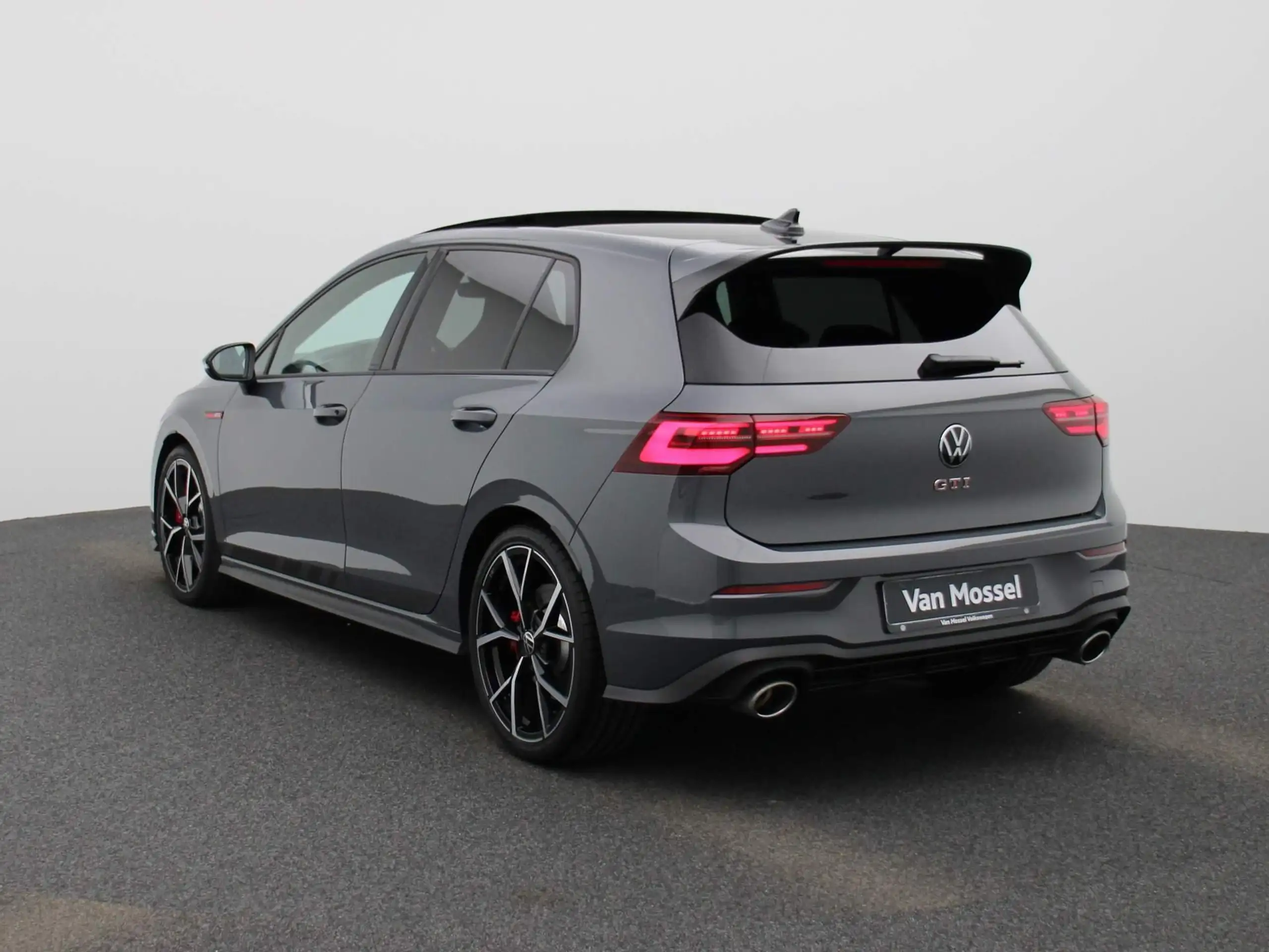 Volkswagen - Golf GTI