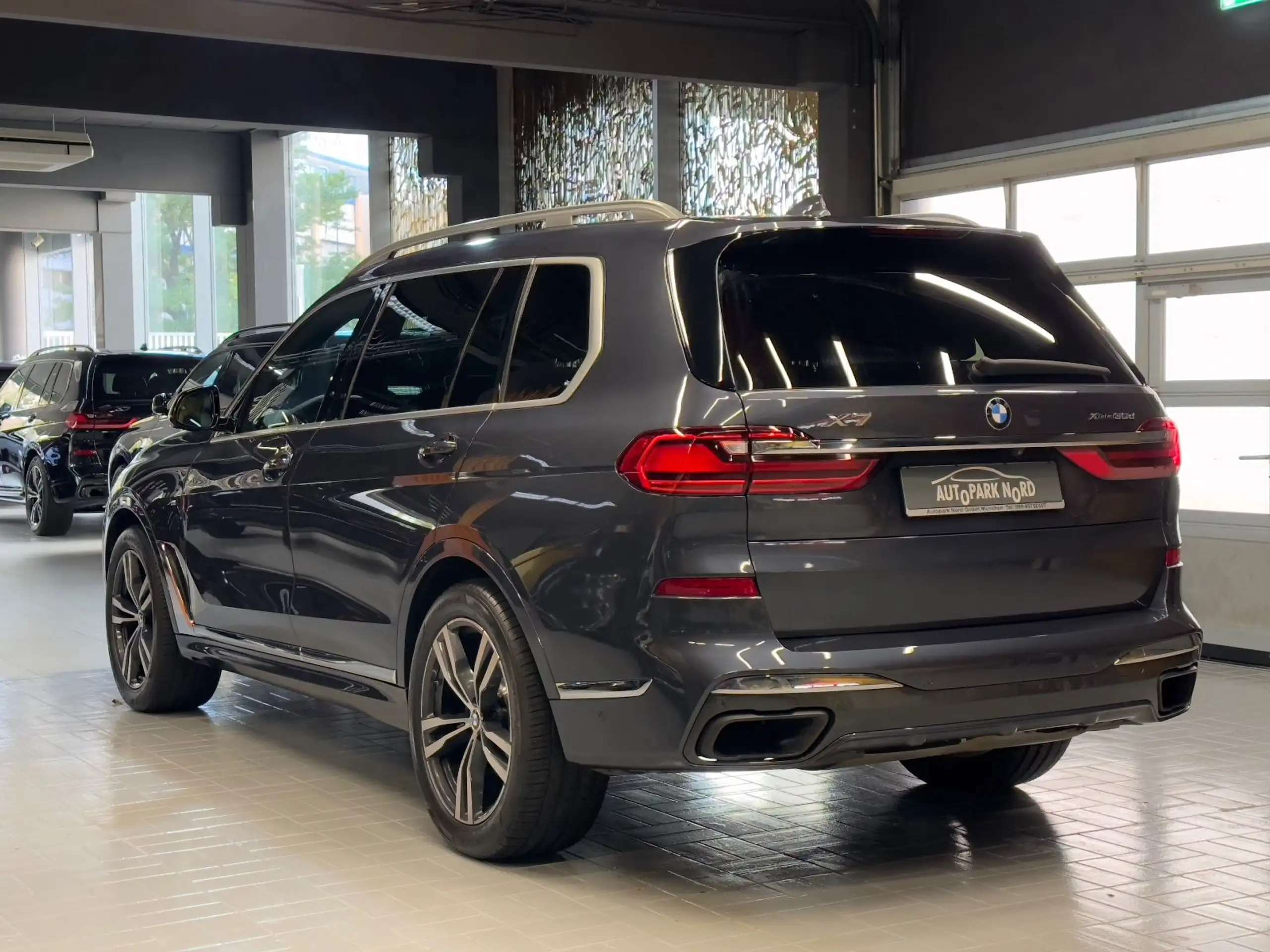 BMW - X7