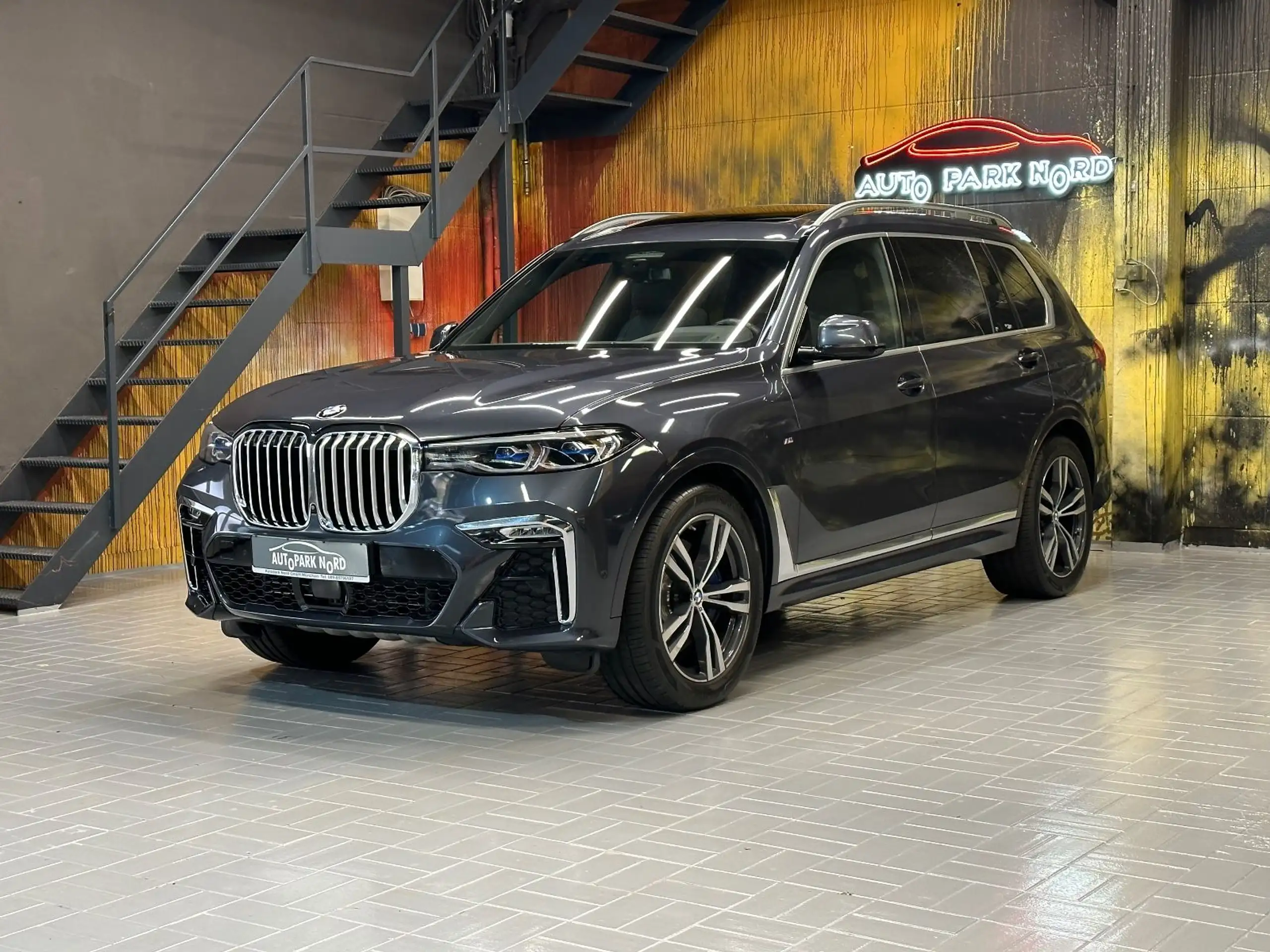 BMW - X7