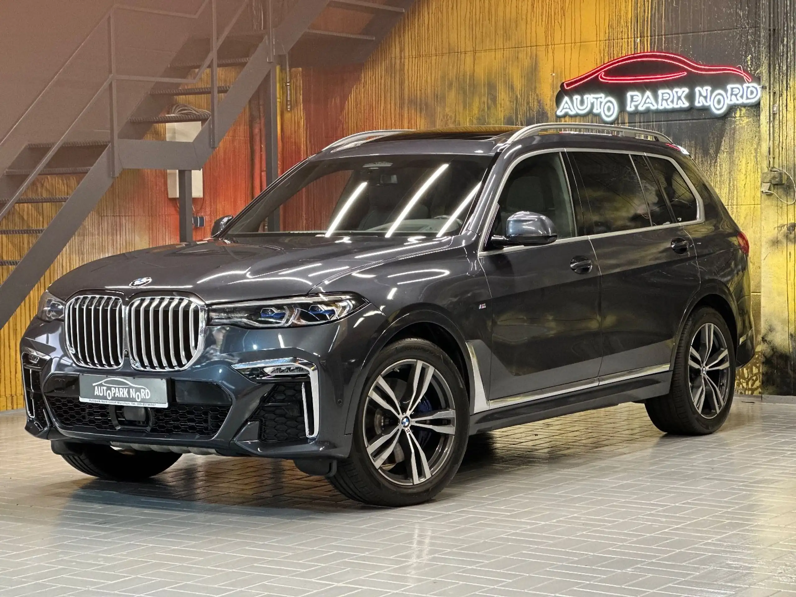 BMW - X7