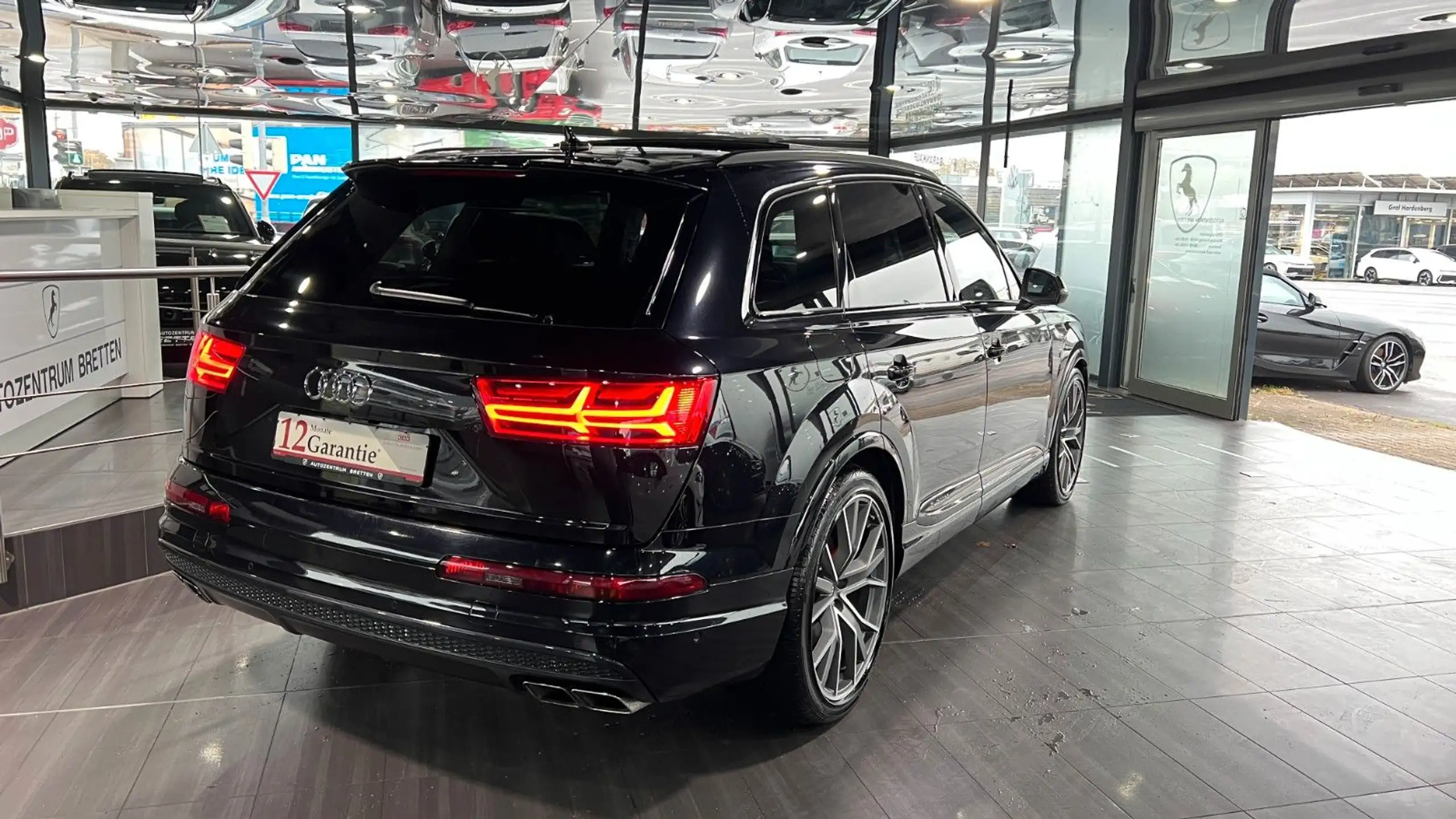 Audi - SQ7