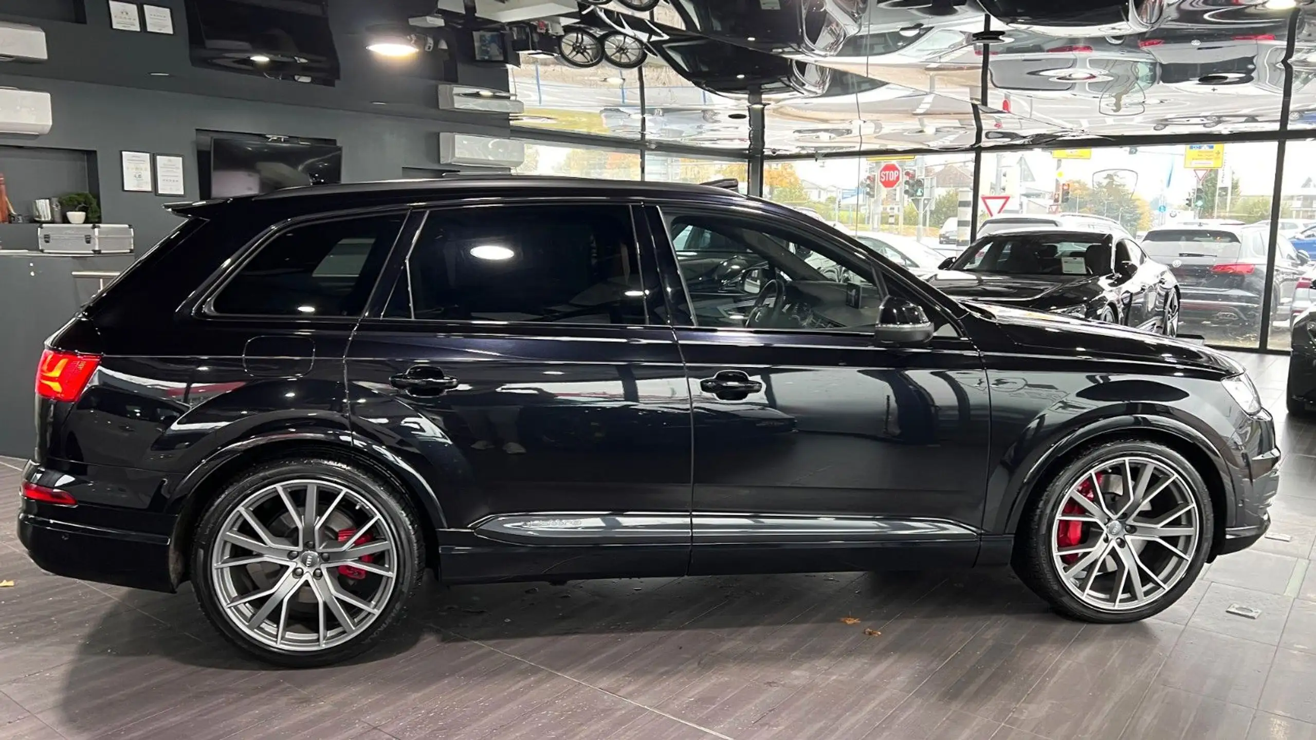 Audi - SQ7