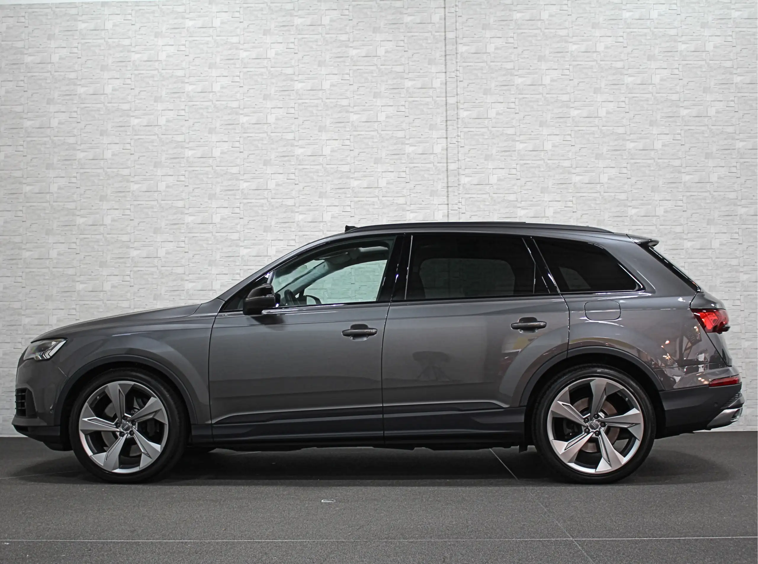 Audi - Q7