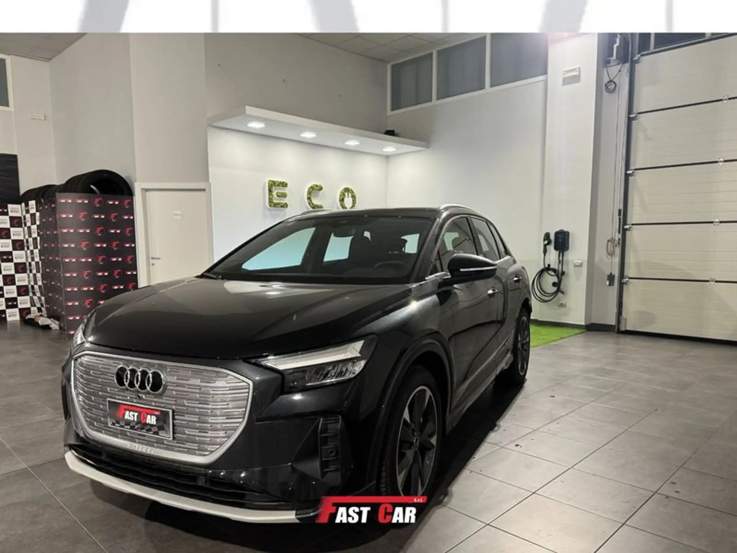 Audi - Q4 e-tron