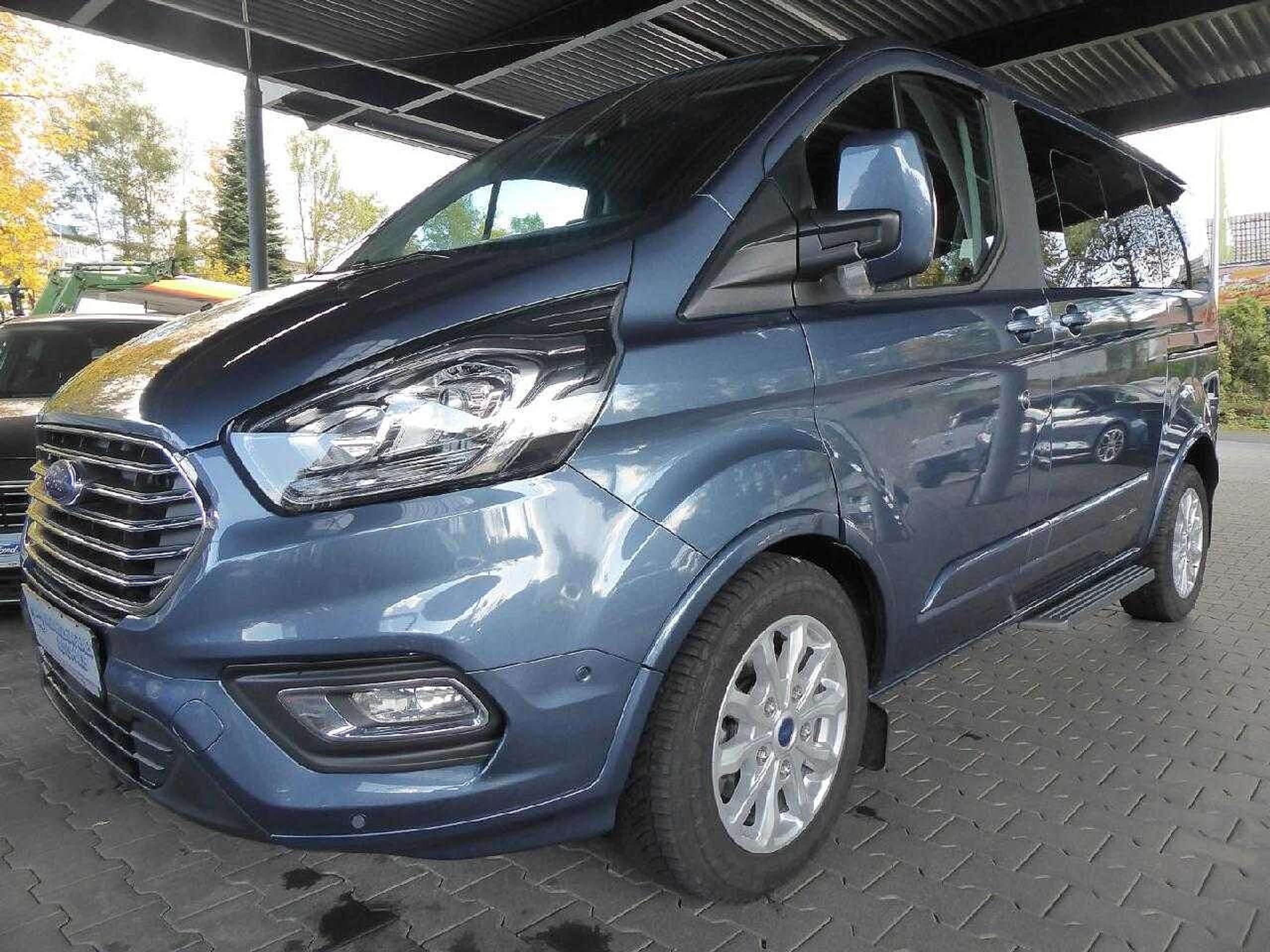 Ford - Tourneo Custom