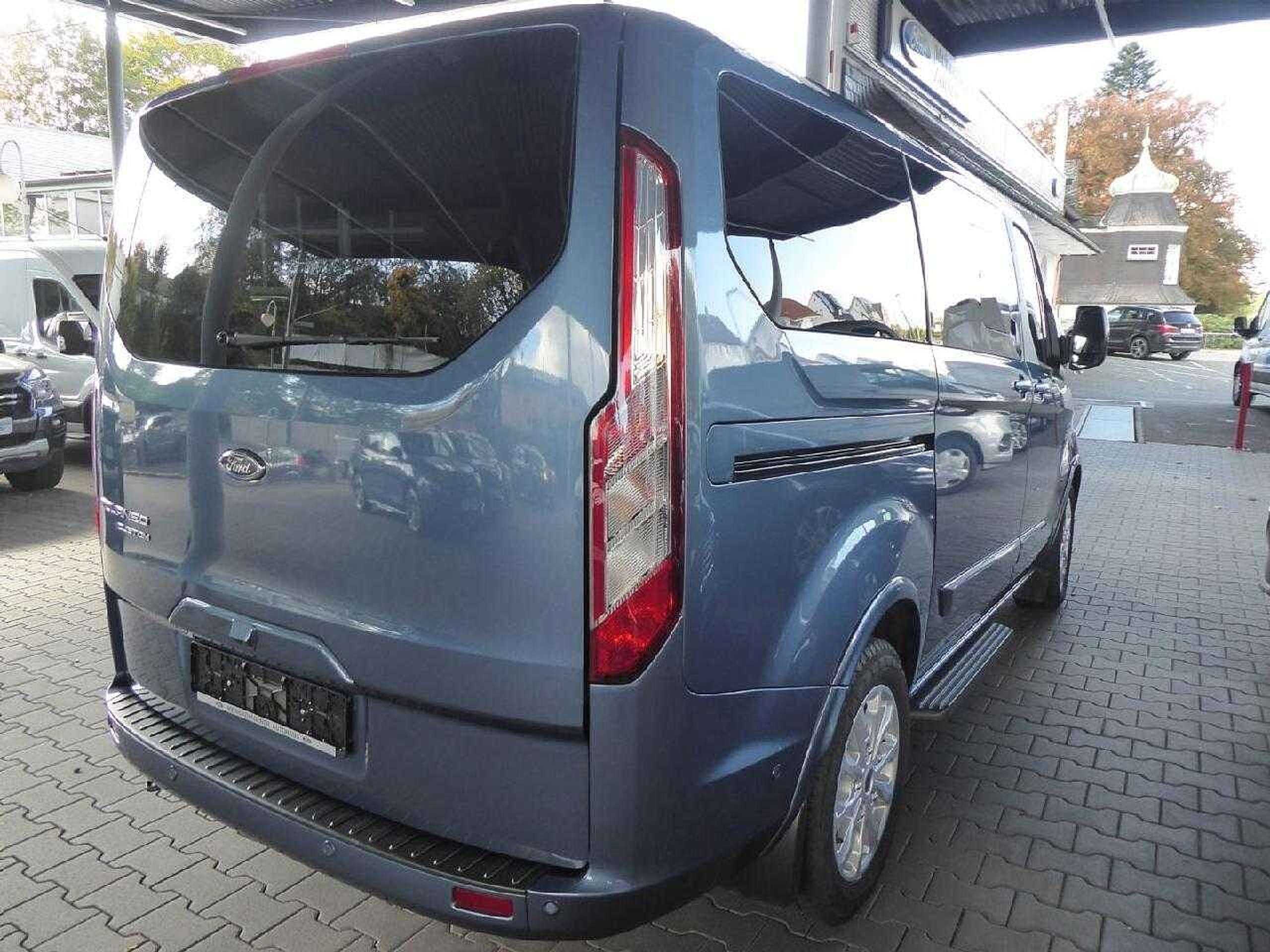 Ford - Tourneo Custom