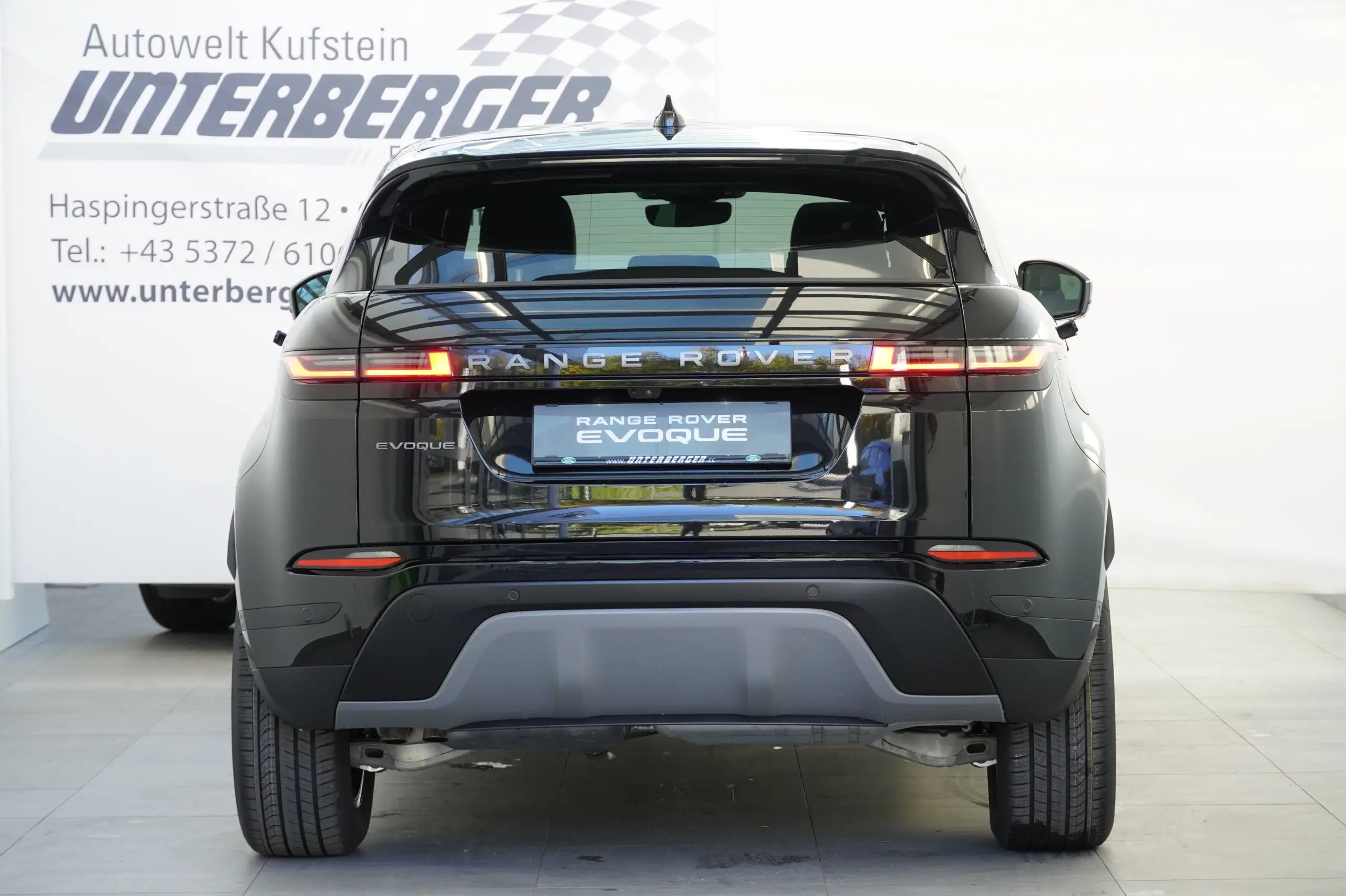 Land Rover - Range Rover Evoque