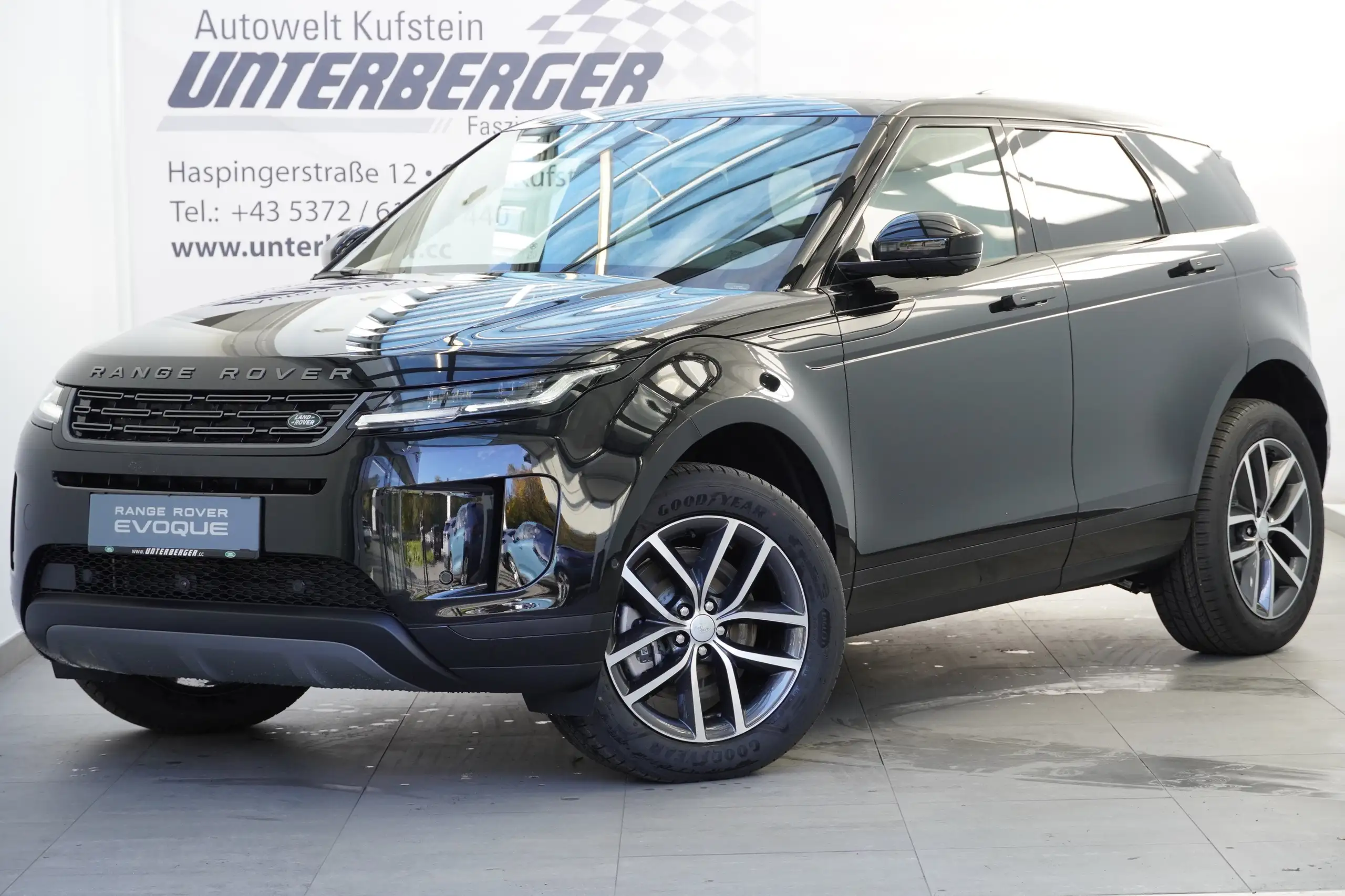 Land Rover - Range Rover Evoque