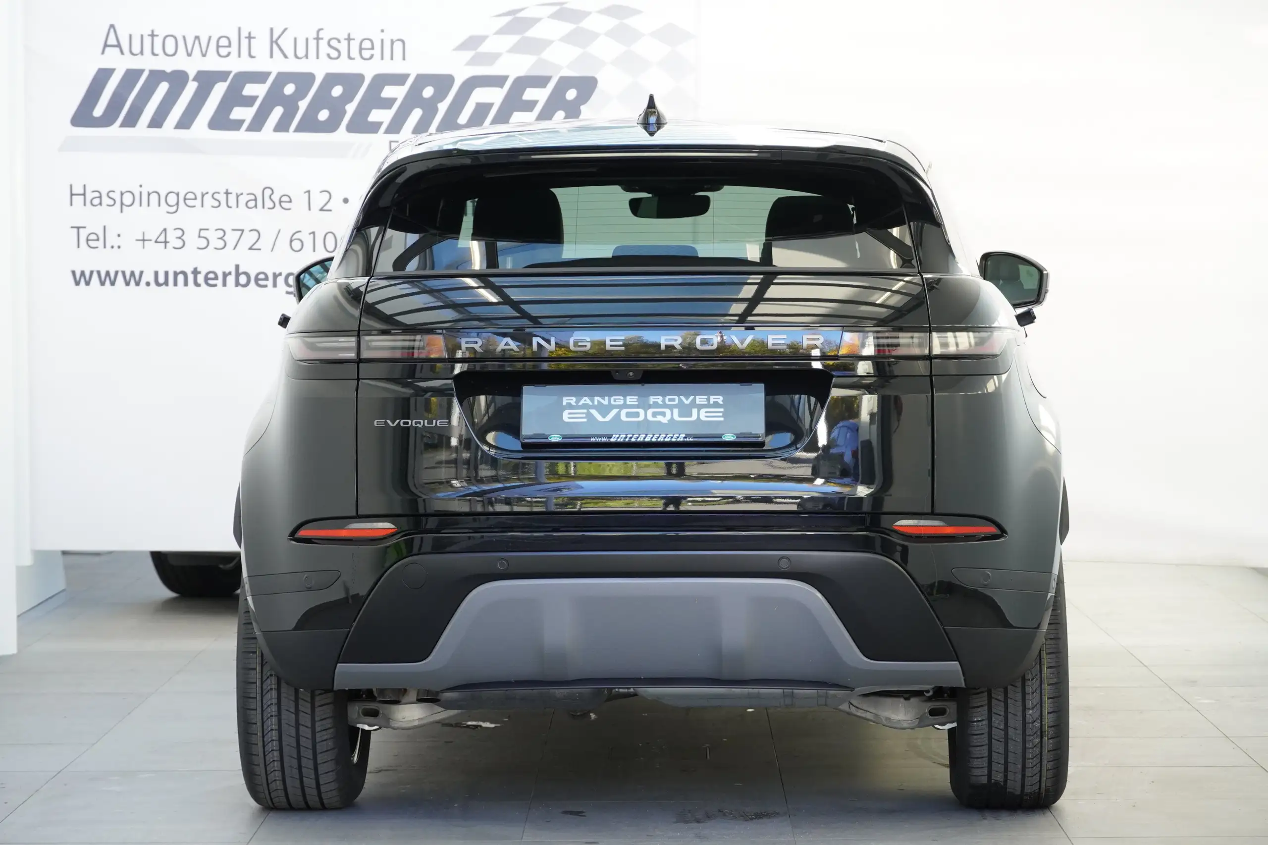 Land Rover - Range Rover Evoque