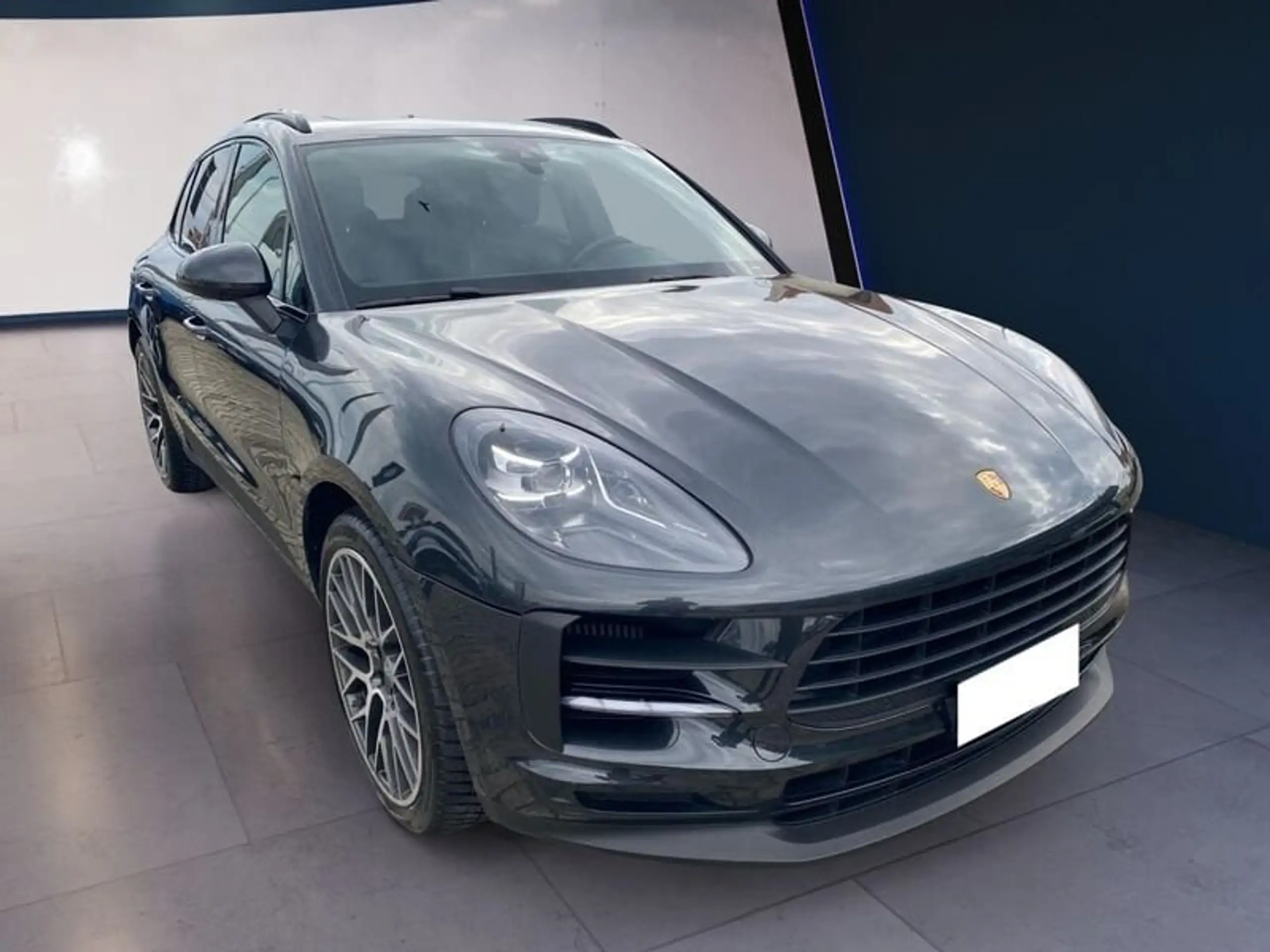 Porsche - Macan