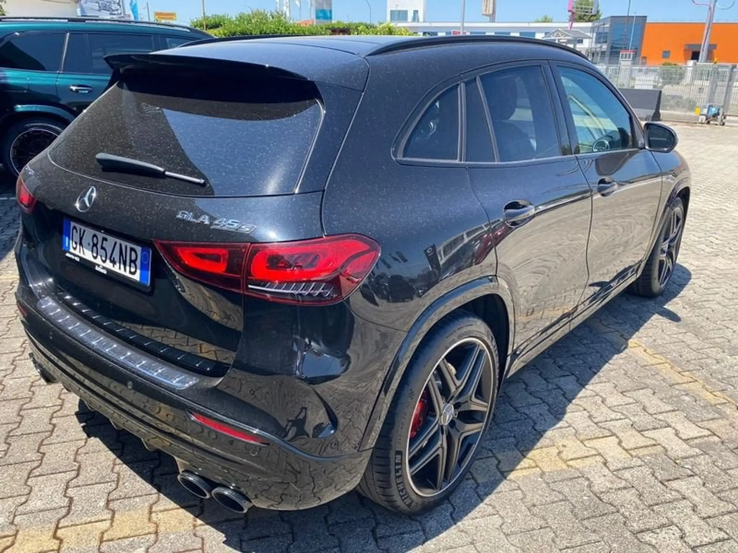 Mercedes-Benz - GLA 45 AMG