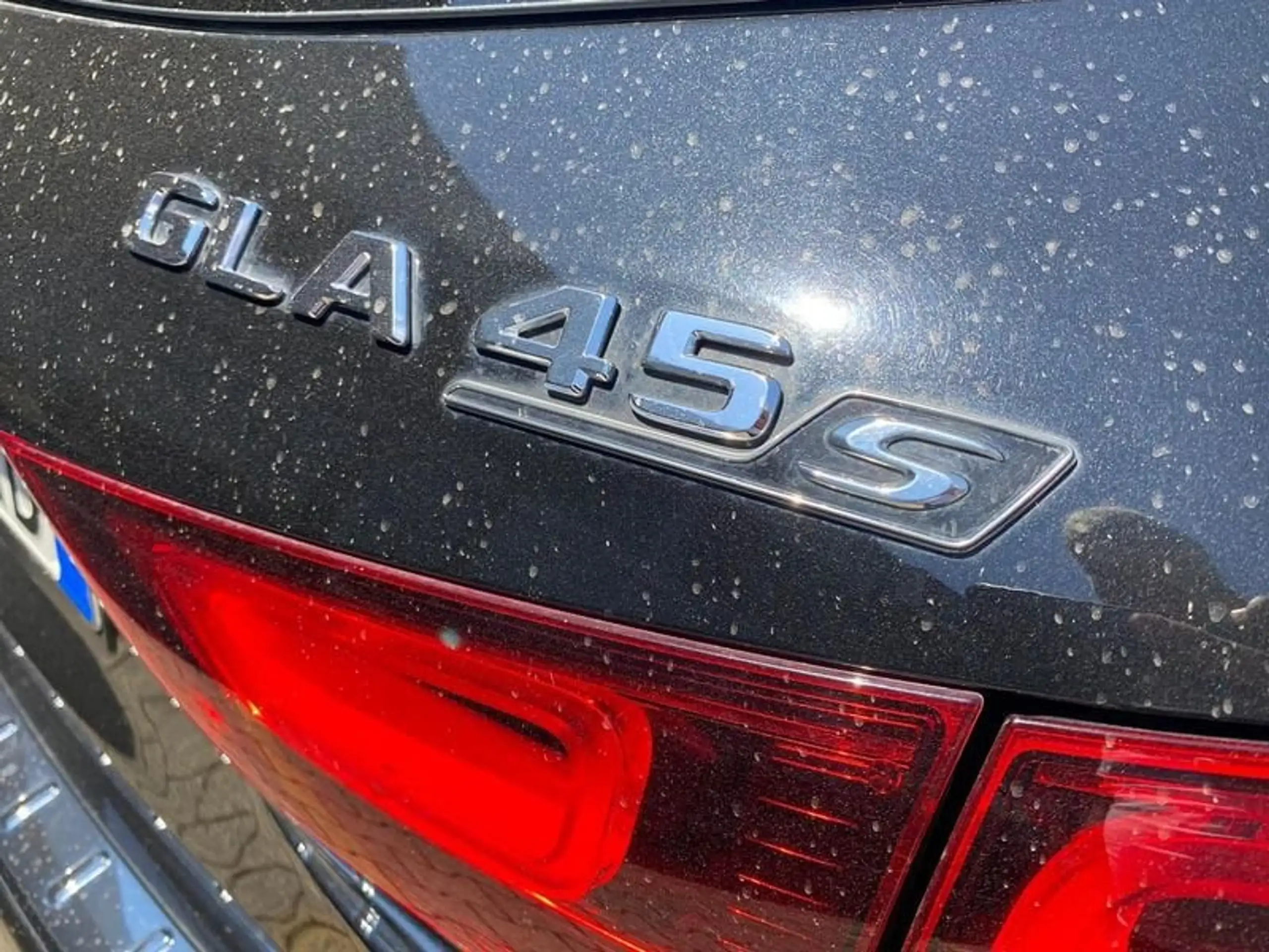 Mercedes-Benz - GLA 45 AMG