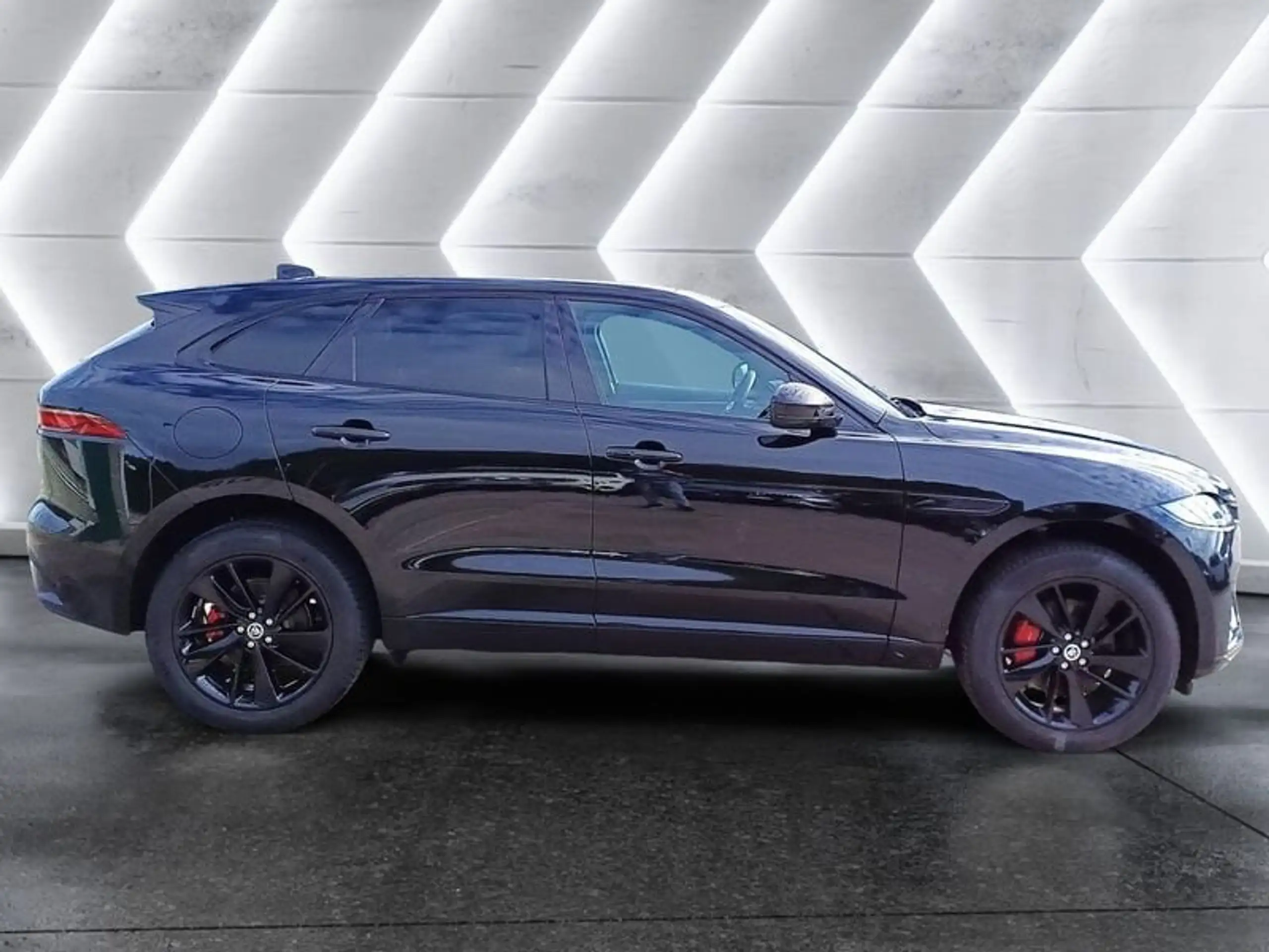 Jaguar - F-Pace