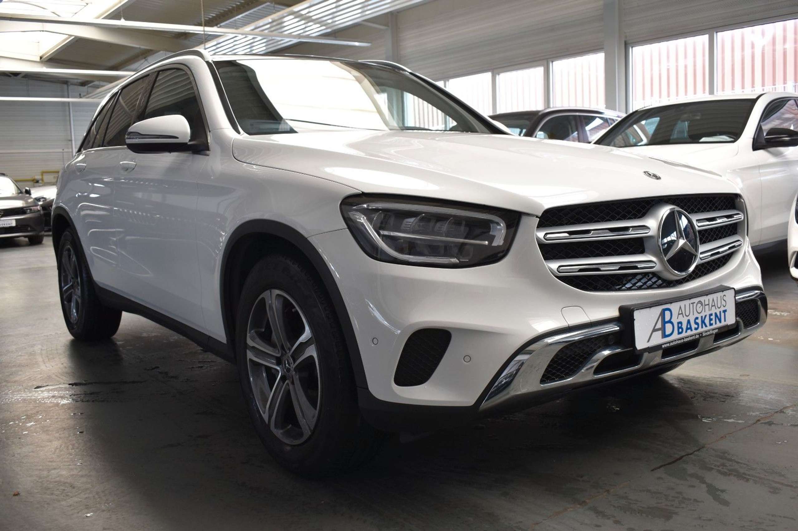 Mercedes-Benz - GLC 220