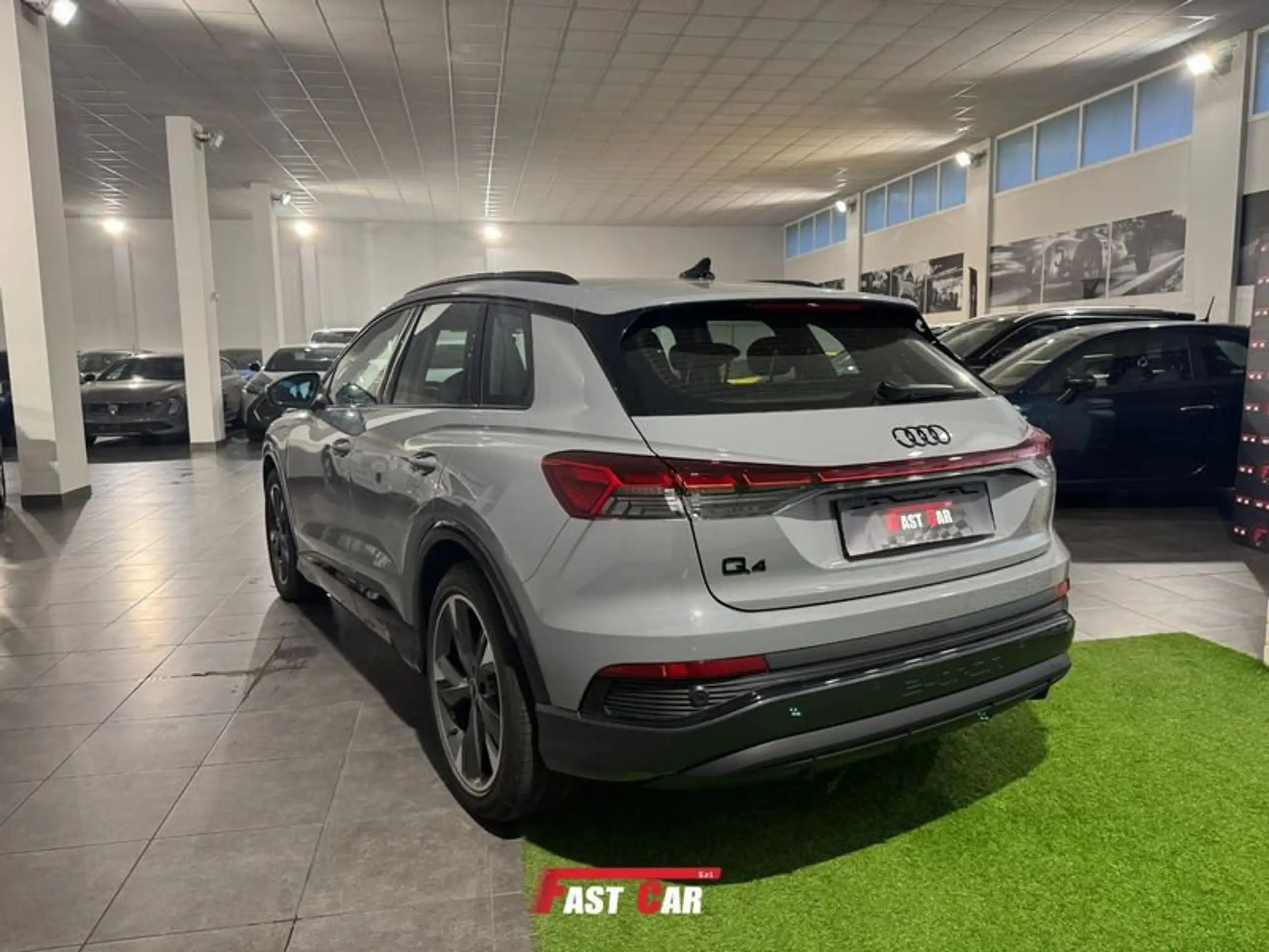 Audi - Q4 e-tron