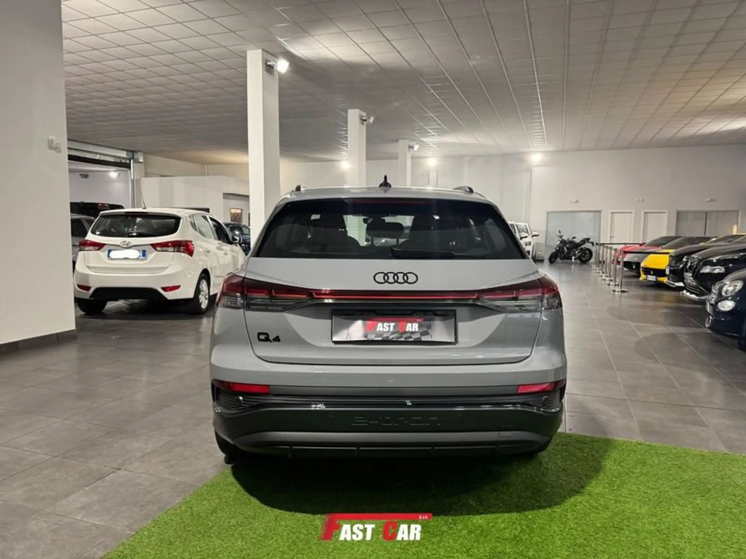 Audi - Q4 e-tron