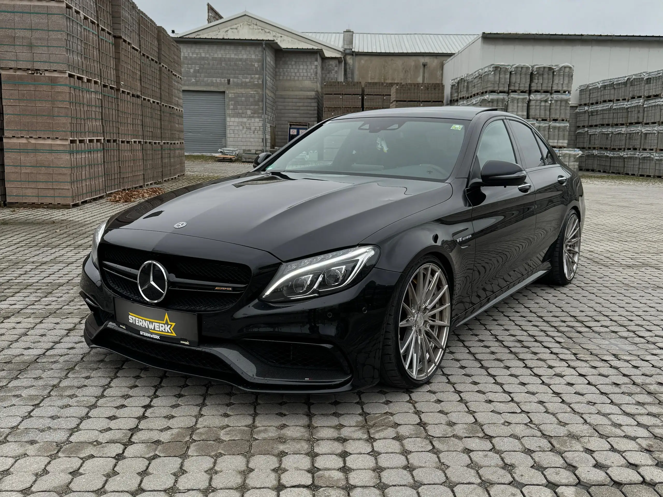 Mercedes-Benz - C 63 AMG