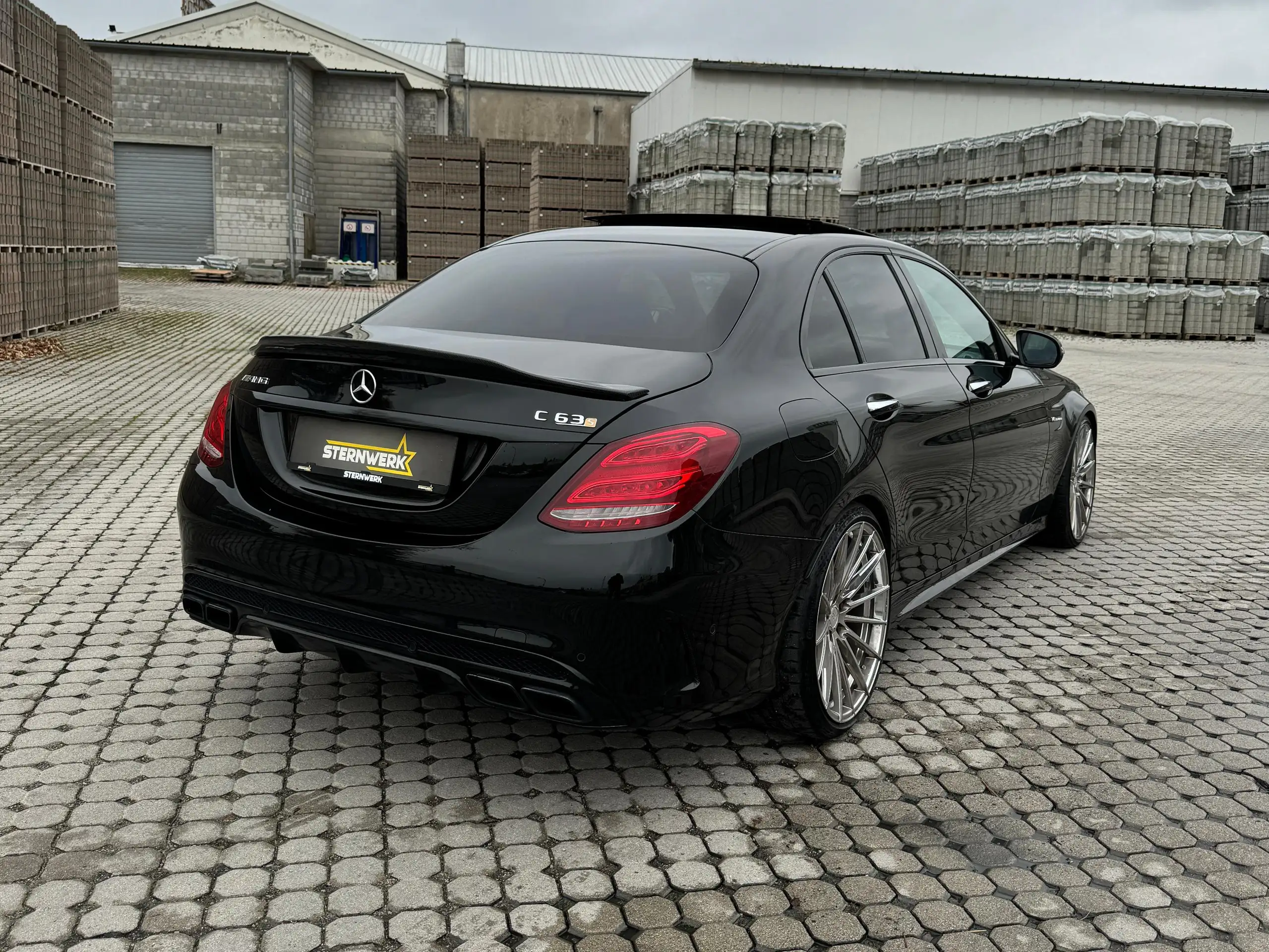 Mercedes-Benz - C 63 AMG