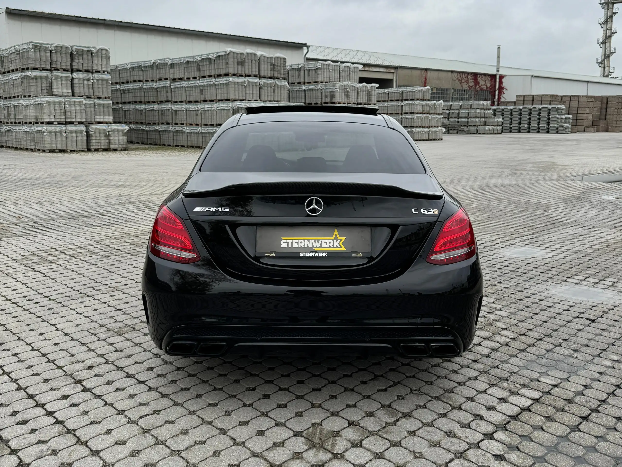 Mercedes-Benz - C 63 AMG