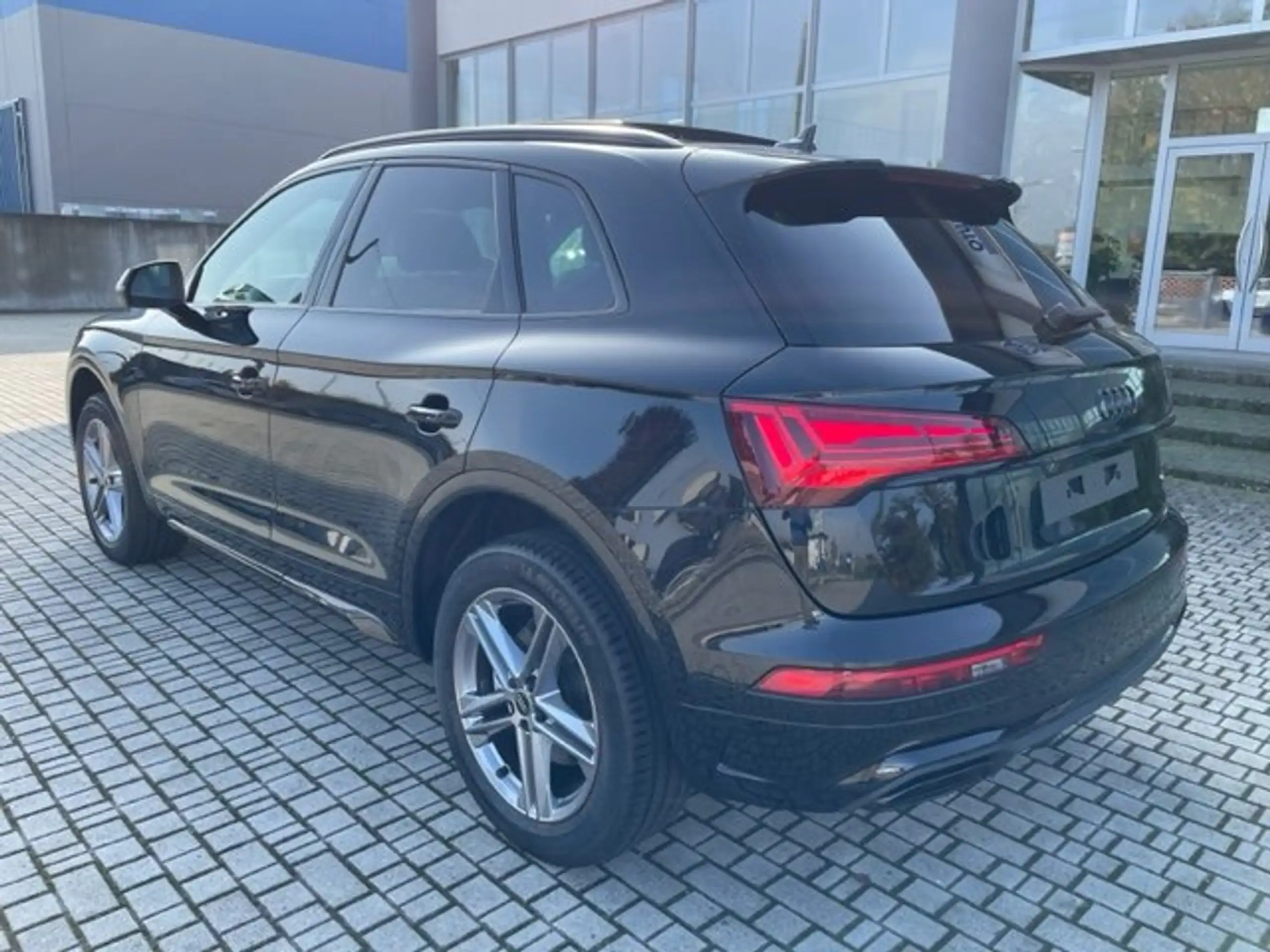 Audi - Q5