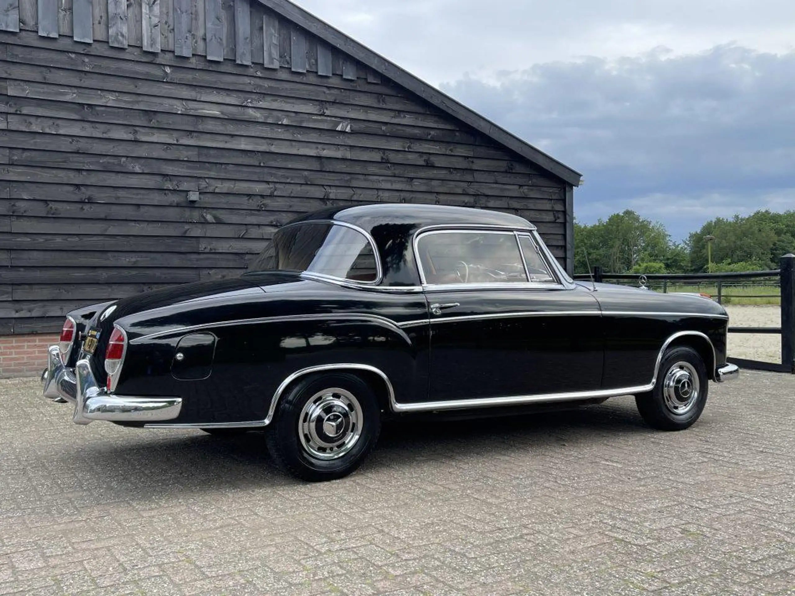 Mercedes-Benz 220 1959