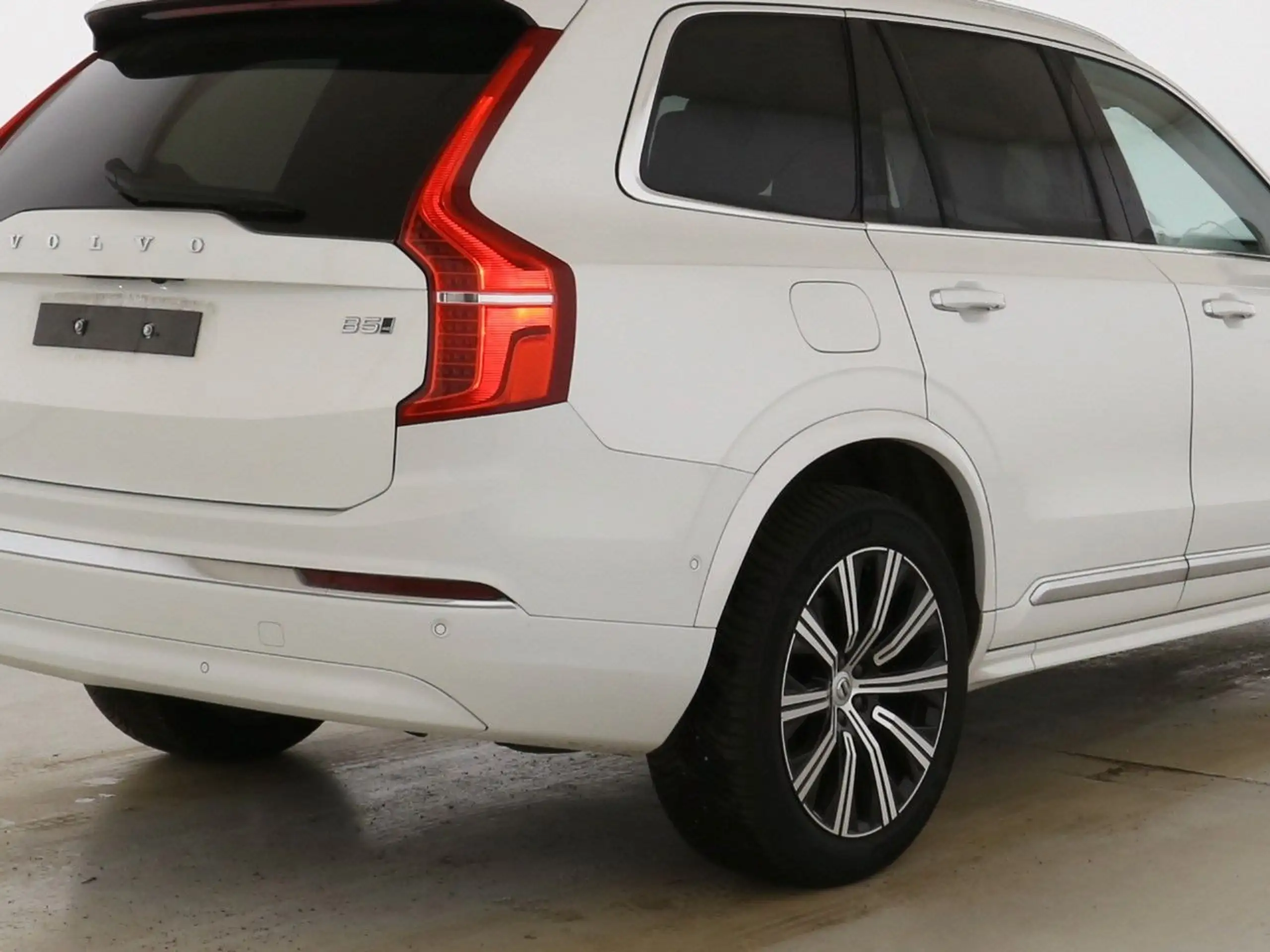 Volvo - XC90