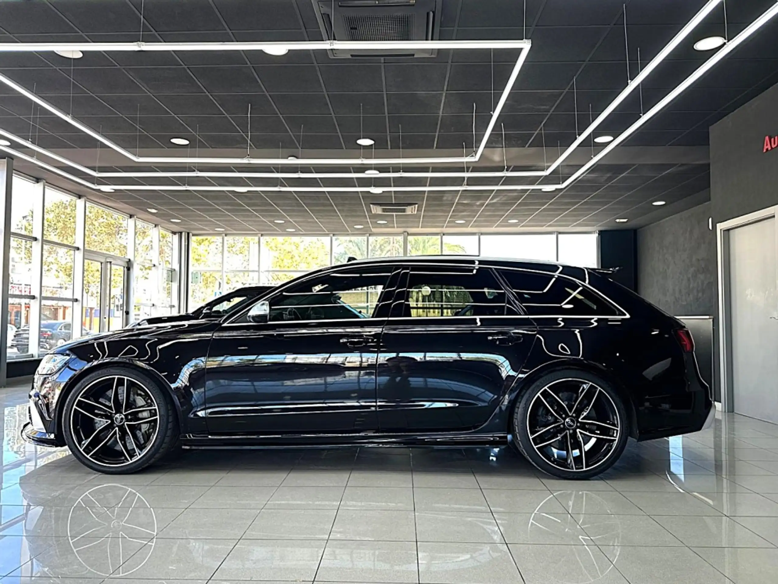 Audi - RS6